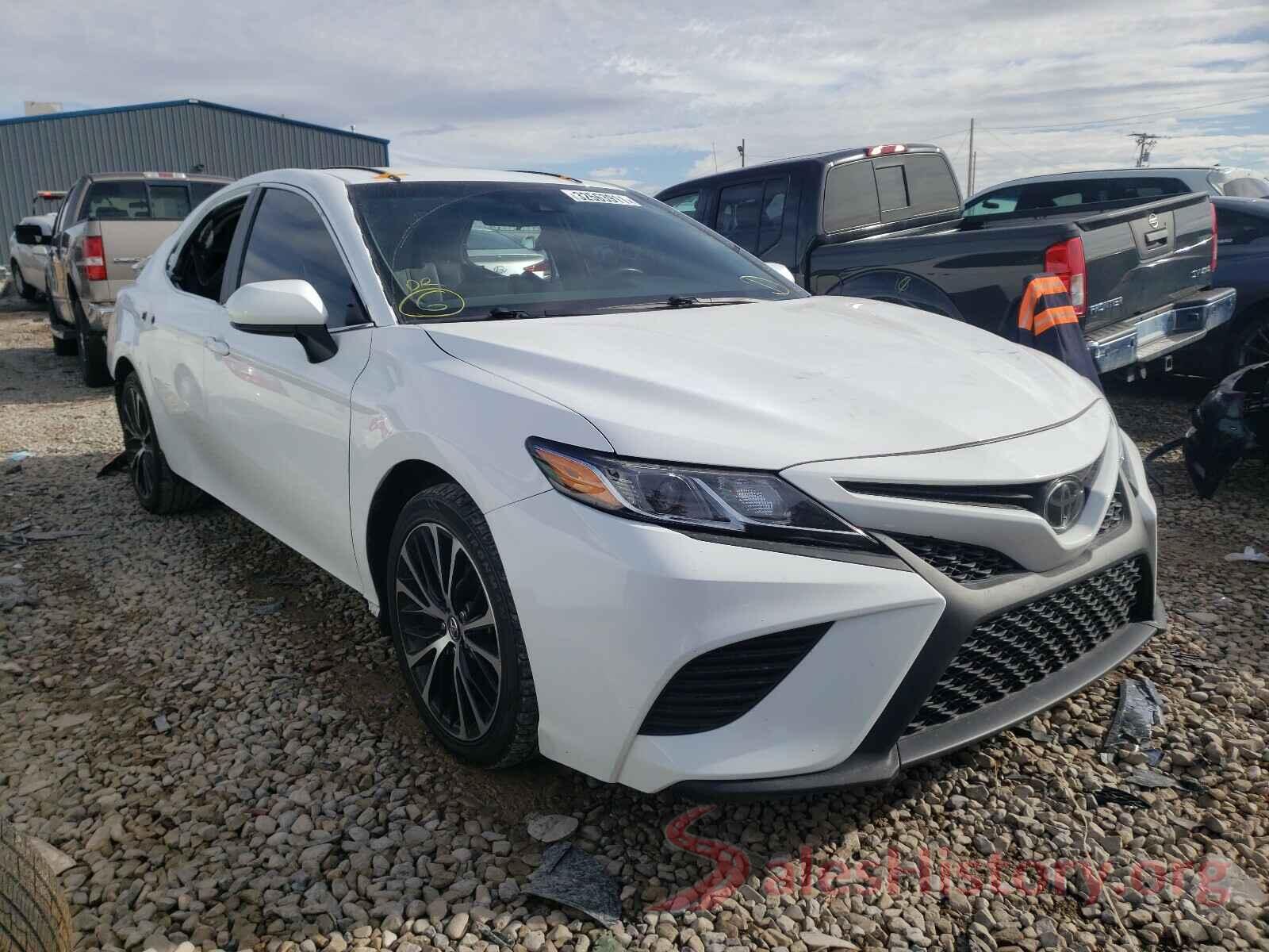 4T1B11HK6JU503538 2018 TOYOTA CAMRY