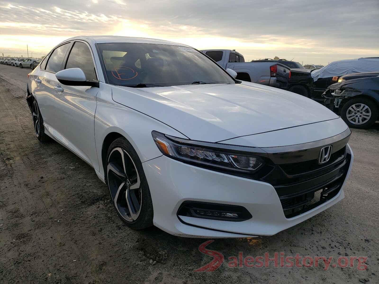 1HGCV1F30JA119377 2018 HONDA ACCORD