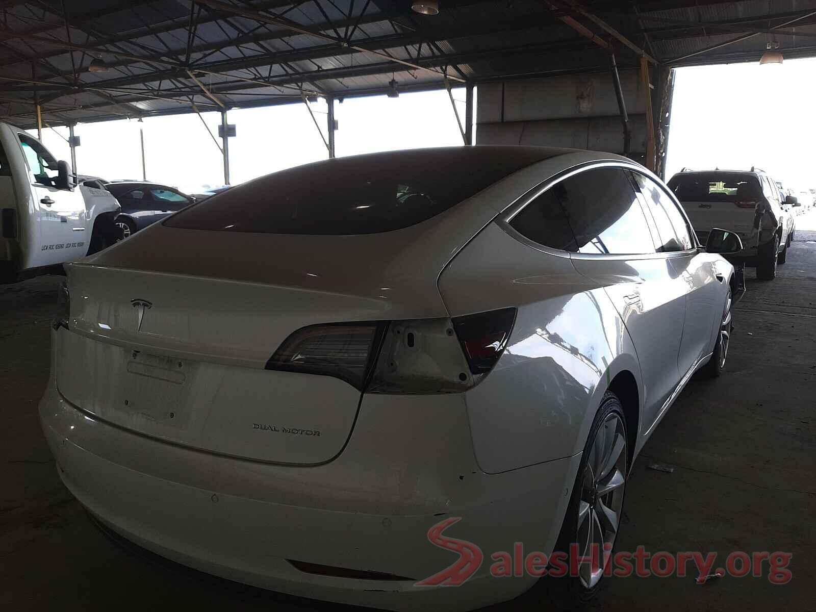 5YJ3E1EB7JF097943 2018 TESLA MODEL 3