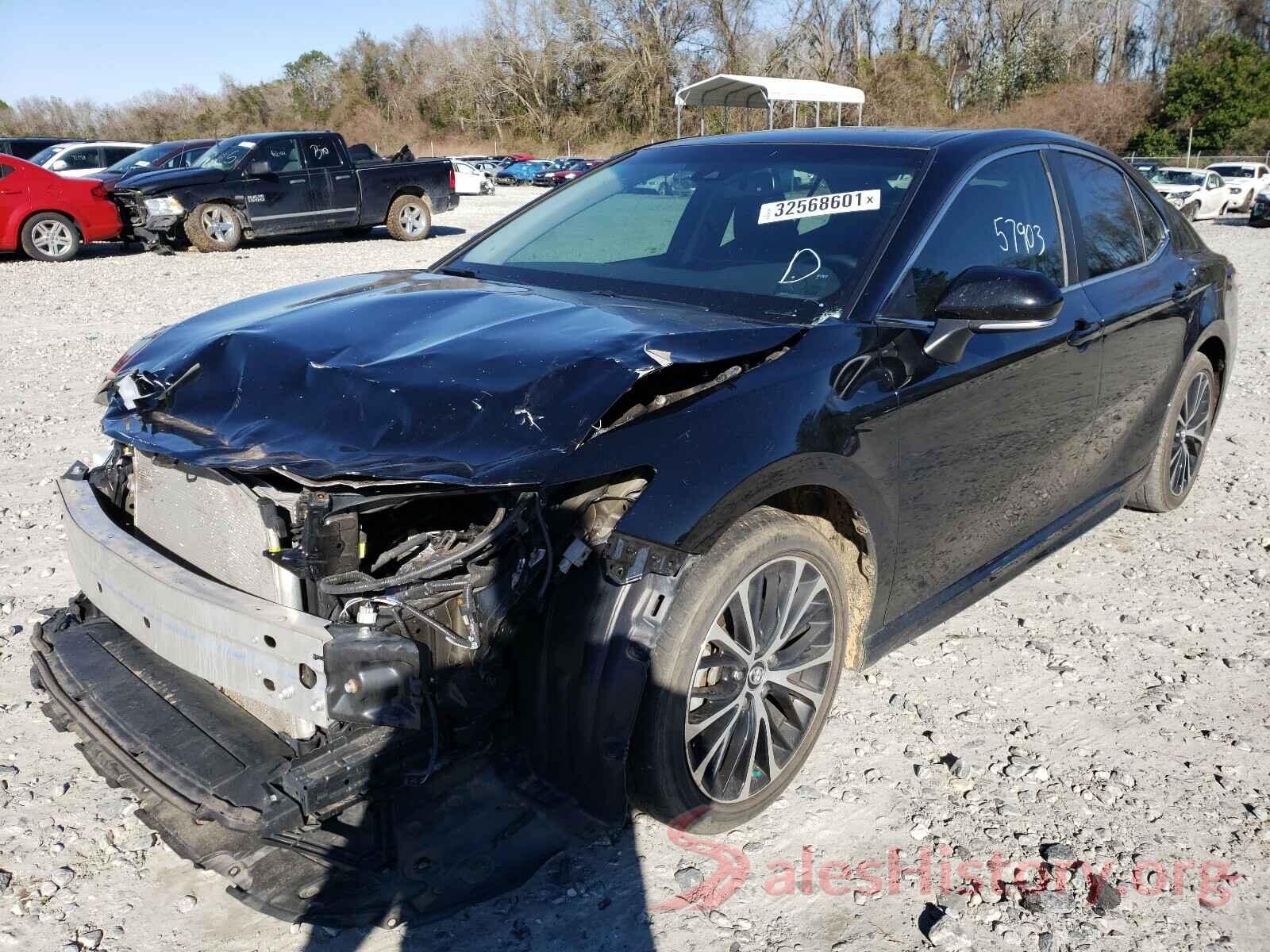 4T1B11HK1JU555076 2018 TOYOTA CAMRY