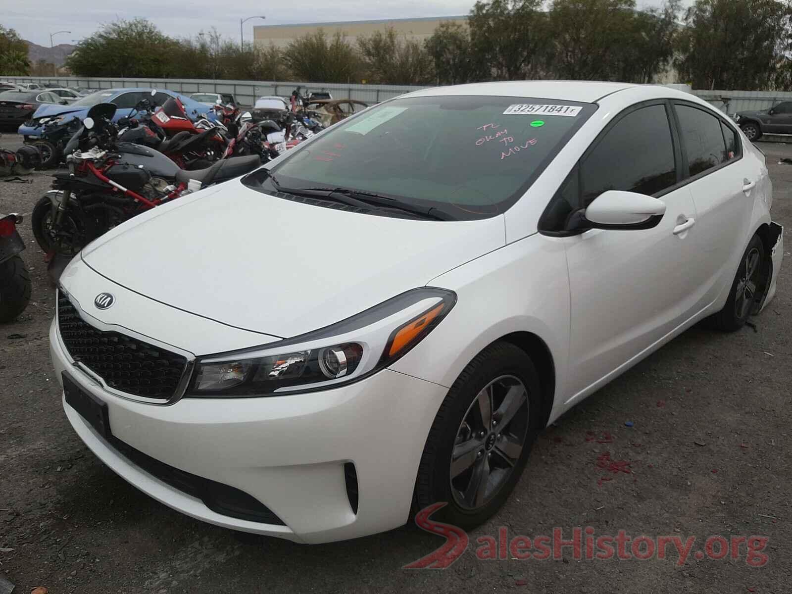 3KPFL4A7XJE166328 2018 KIA FORTE