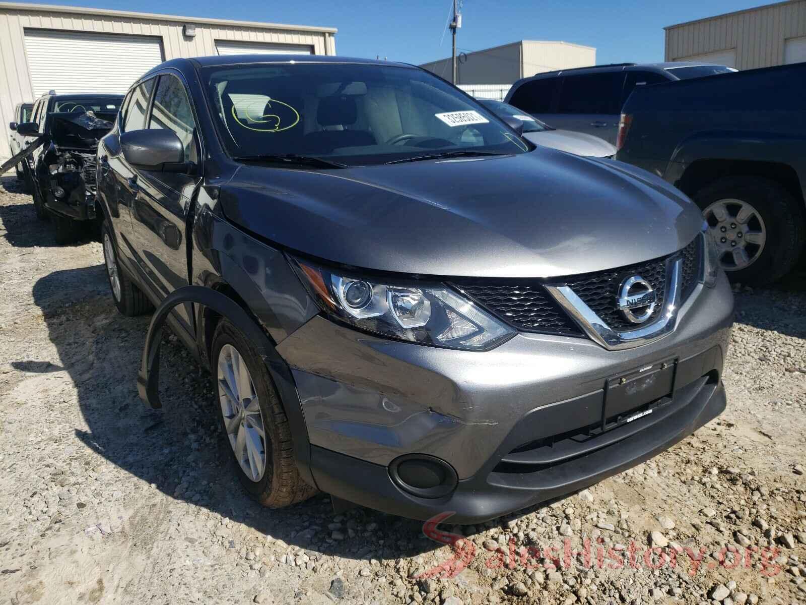 JN1BJ1CR4HW101558 2017 NISSAN ROGUE