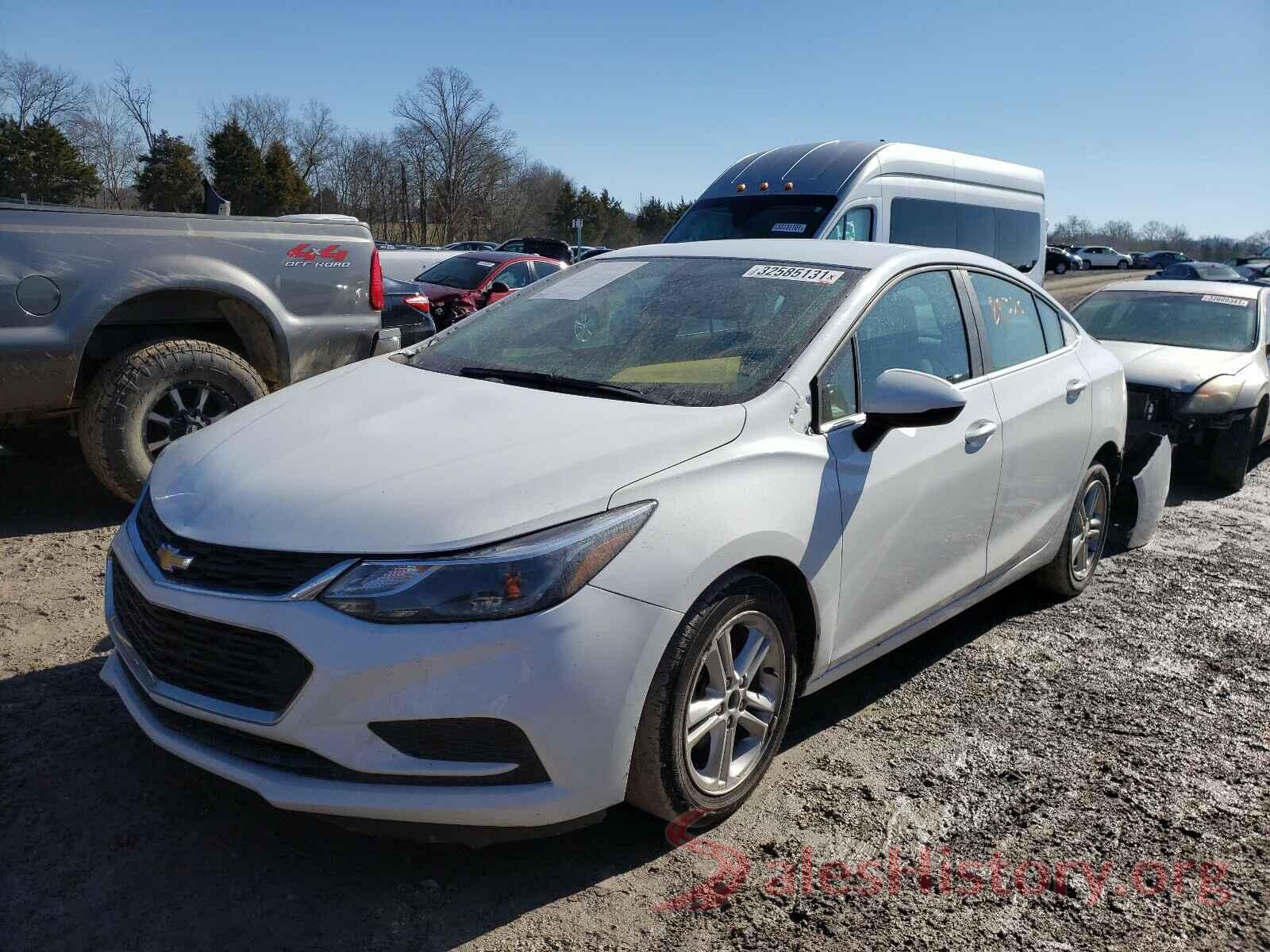 1G1BE5SM0J7121135 2018 CHEVROLET CRUZE