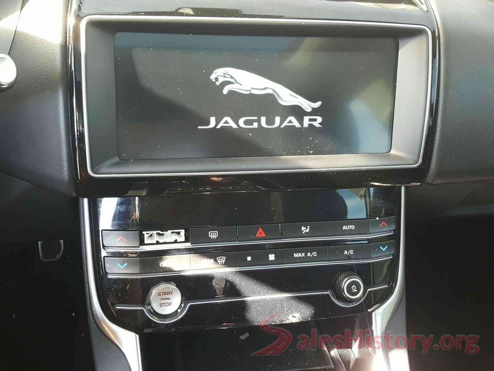 SAJAR4FX4KCP52518 2019 JAGUAR XE