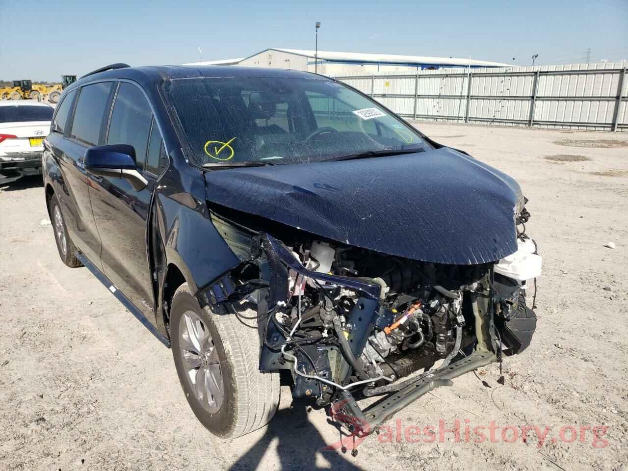 5TDYRKEC8MS001343 2021 TOYOTA SIENNA