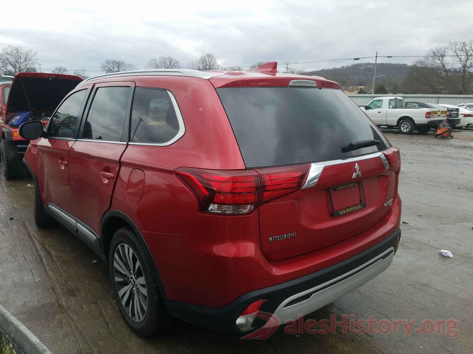 JA4AD3A3XKZ034717 2019 MITSUBISHI OUTLANDER