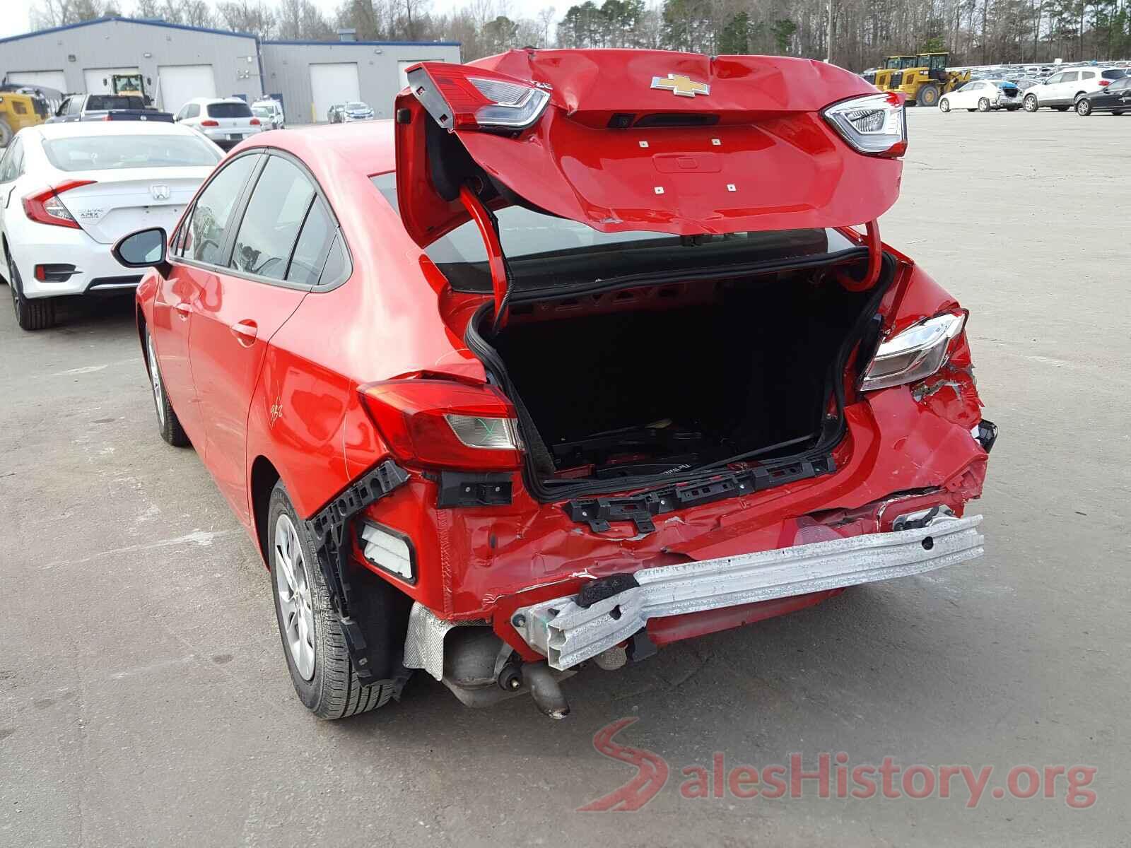 1G1BJ5SMXK7102962 2019 CHEVROLET CRUZE