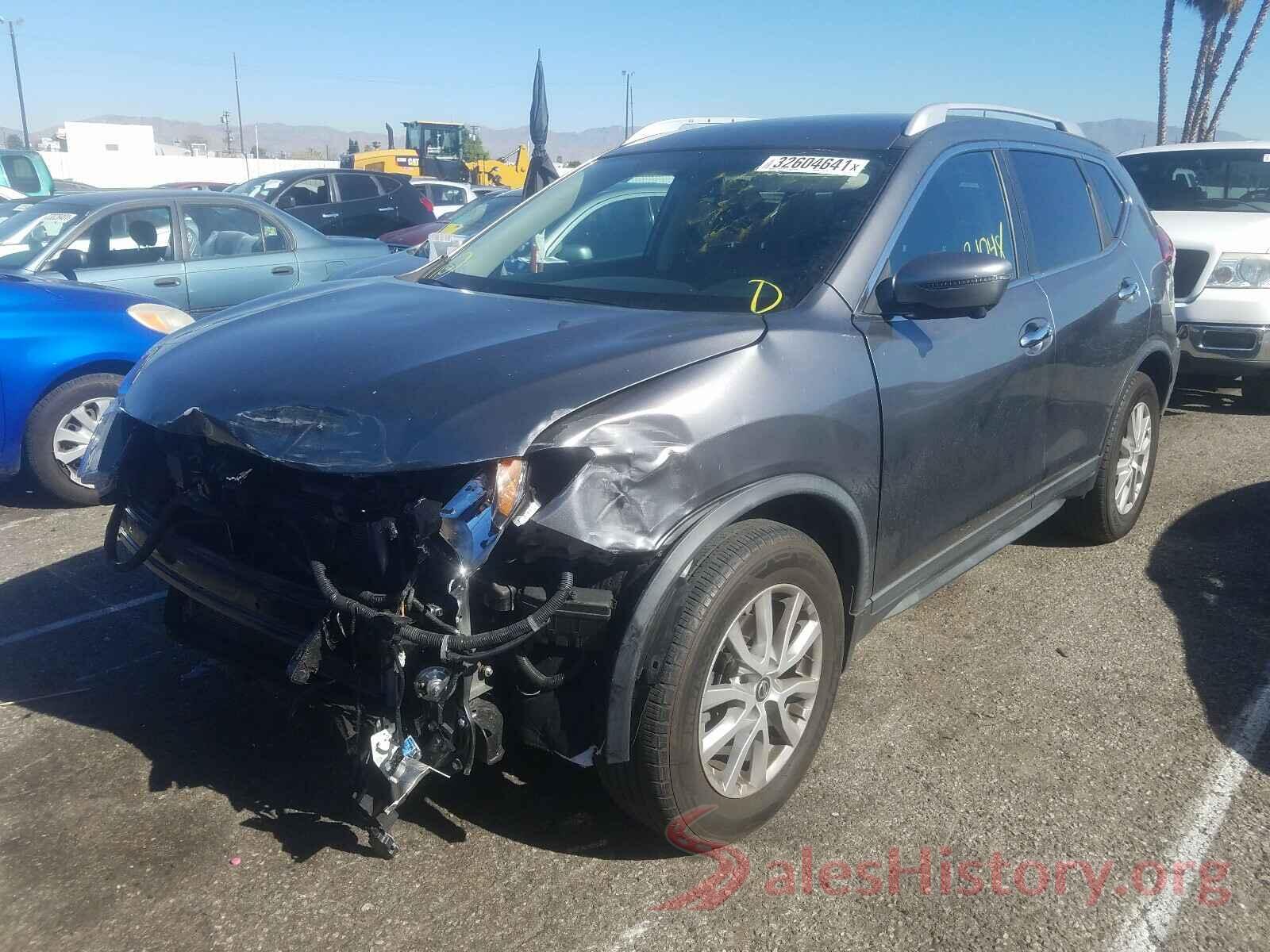 KNMAT2MT7JP512052 2018 NISSAN ROGUE