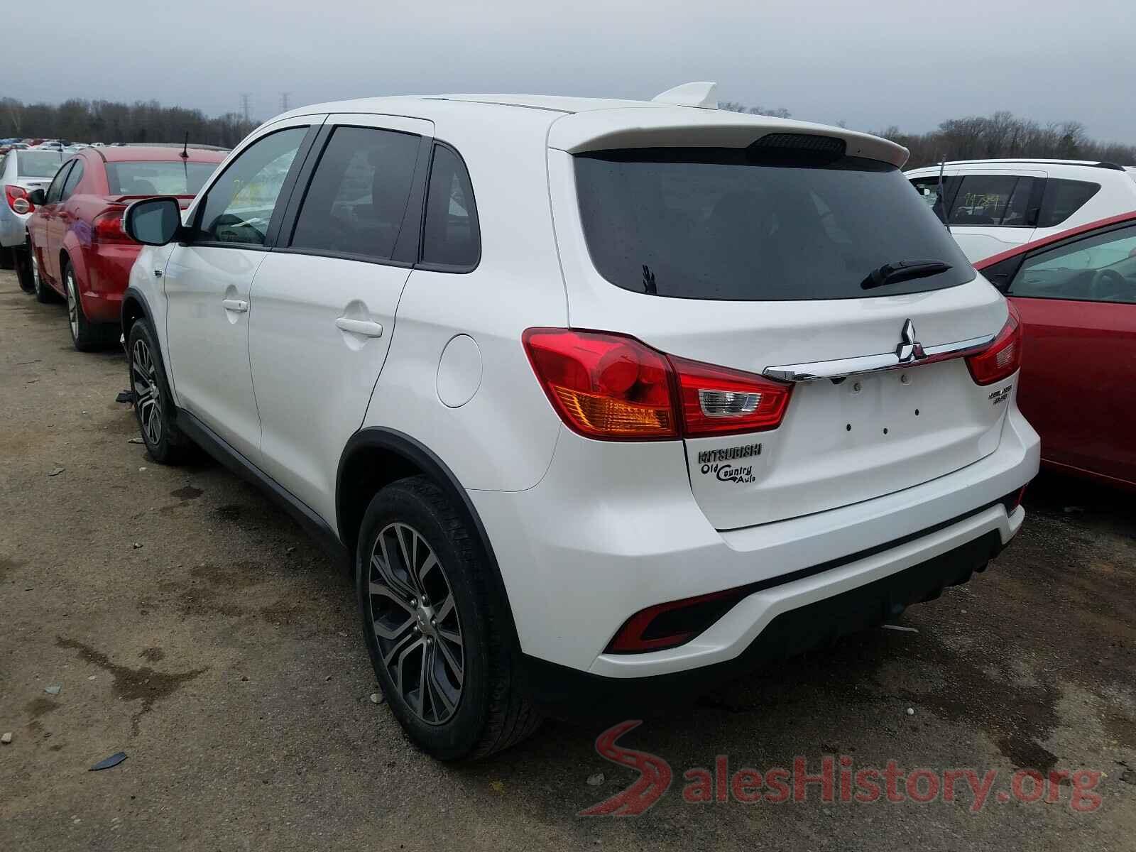 JA4AP3AU1JZ008215 2018 MITSUBISHI OUTLANDER