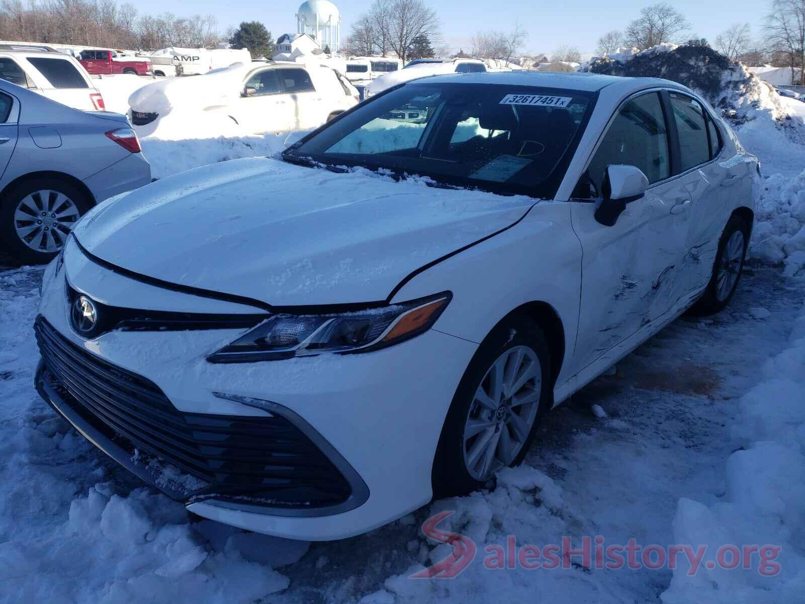 4T1C11AK3MU515844 2021 TOYOTA CAMRY