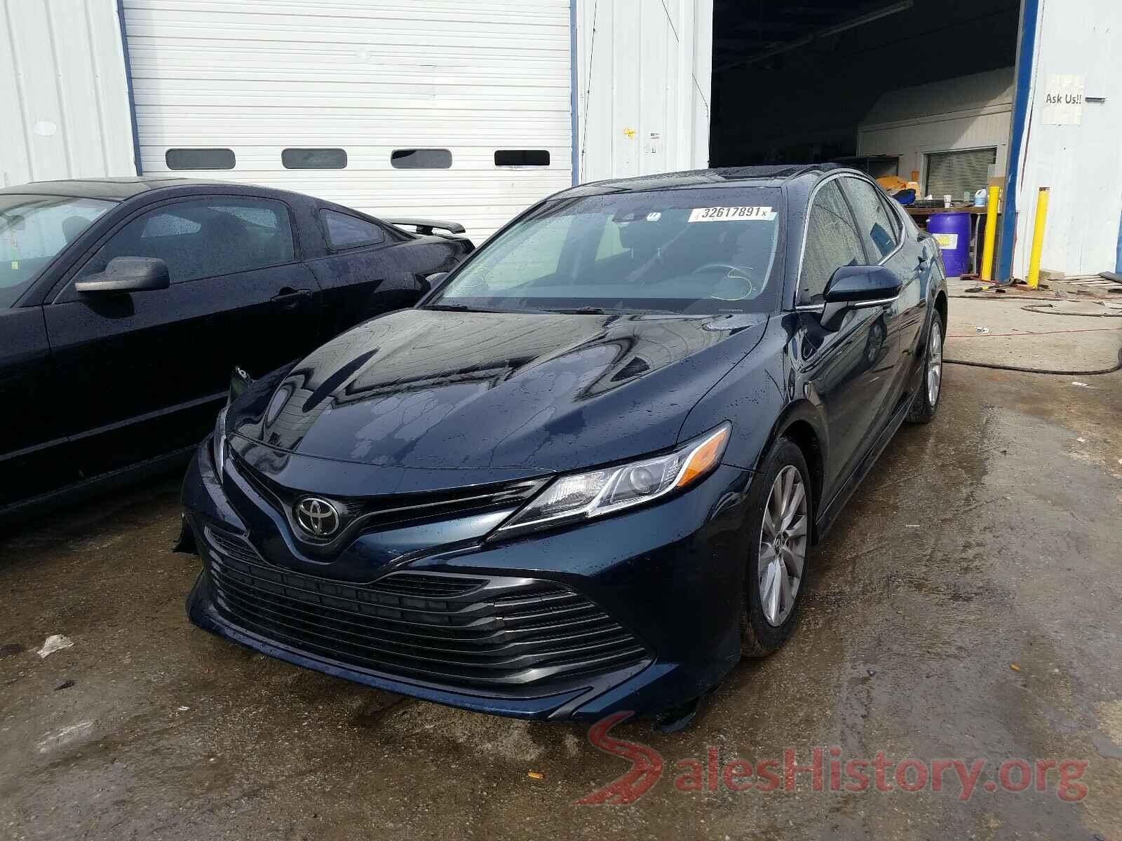 JTNB11HK2J3011966 2018 TOYOTA CAMRY