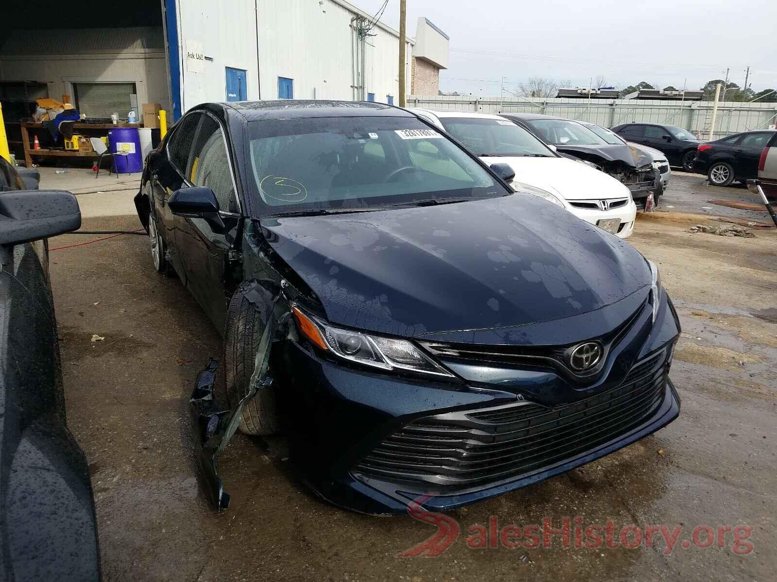 JTNB11HK2J3011966 2018 TOYOTA CAMRY