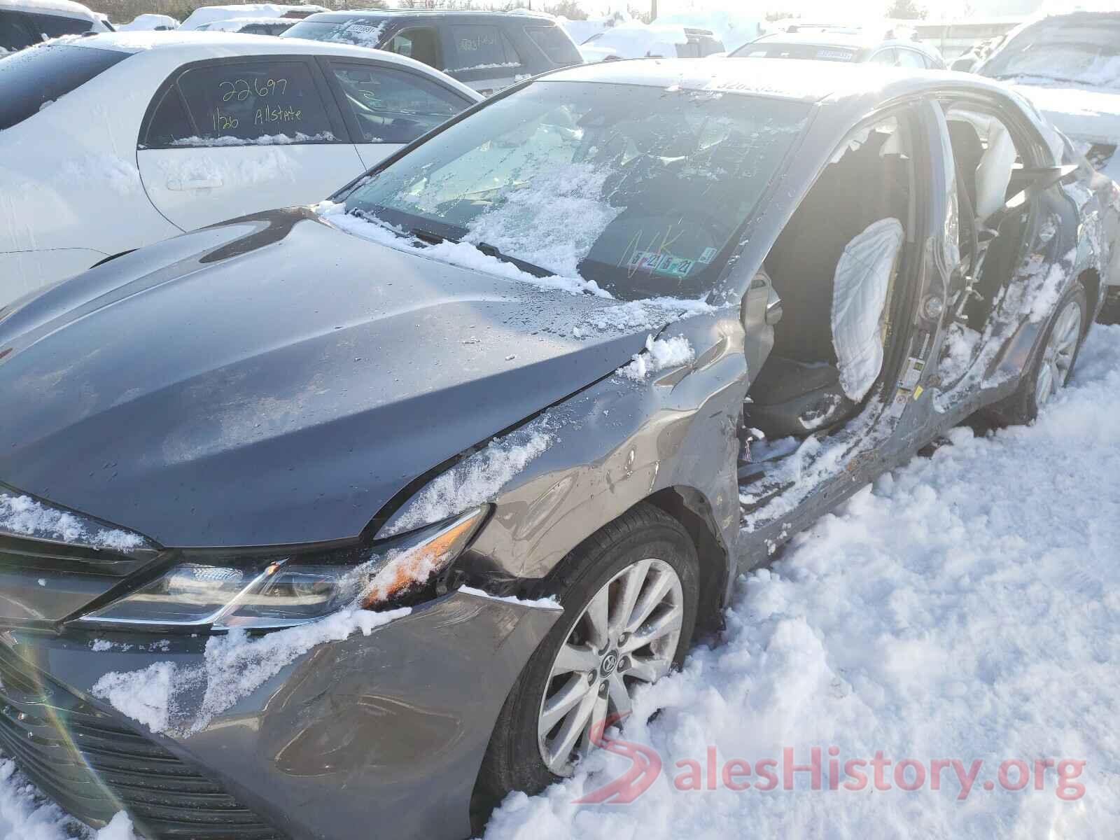 4T1B11HK0JU510050 2018 TOYOTA CAMRY