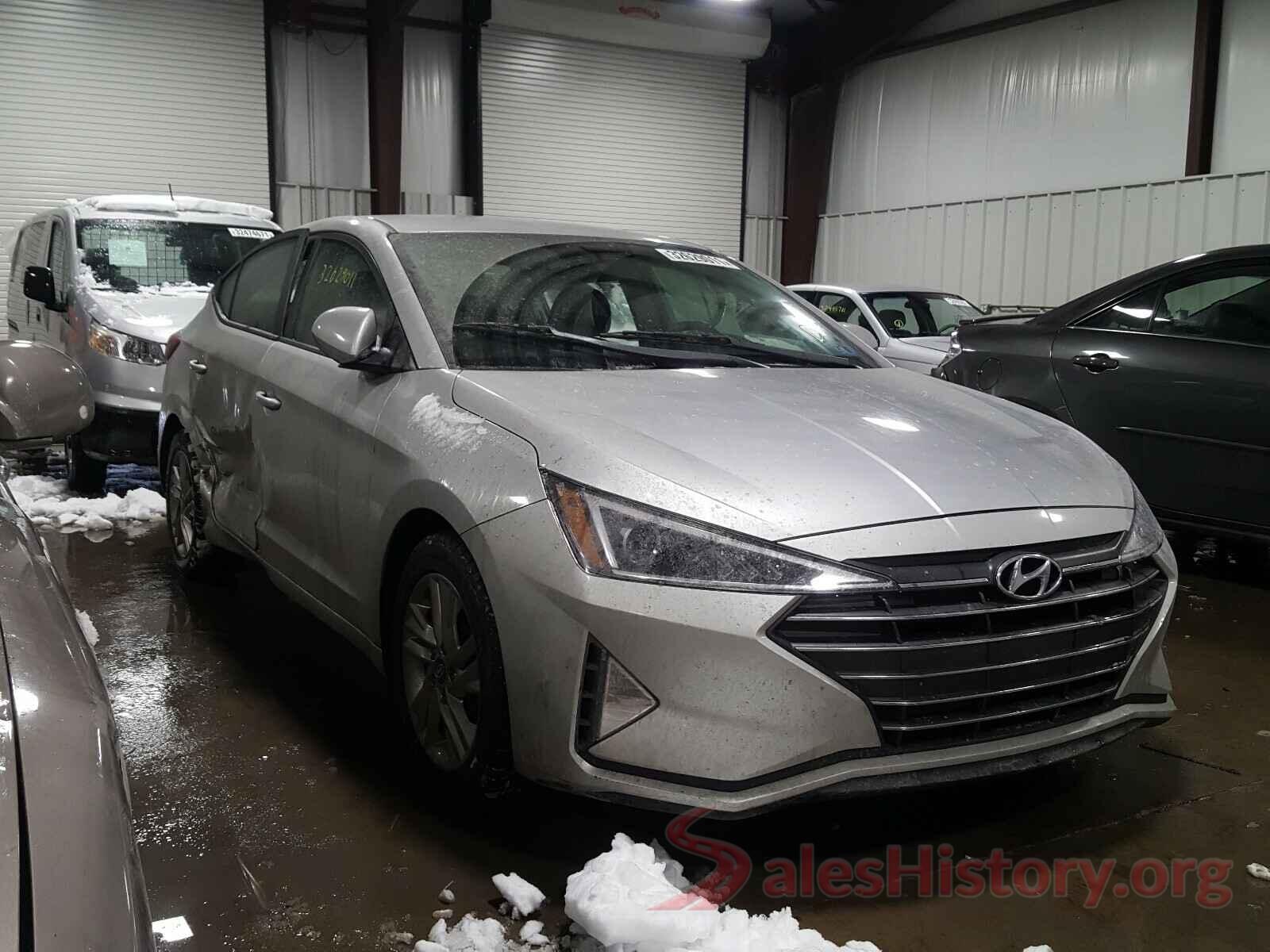 5NPD84LF0KH411101 2019 HYUNDAI ELANTRA