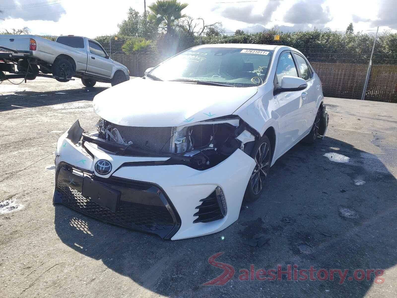 2T1BURHE1JC062404 2018 TOYOTA COROLLA