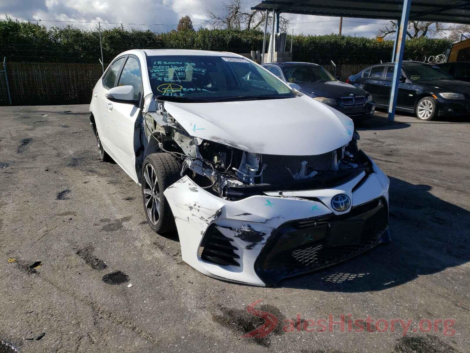 2T1BURHE1JC062404 2018 TOYOTA COROLLA