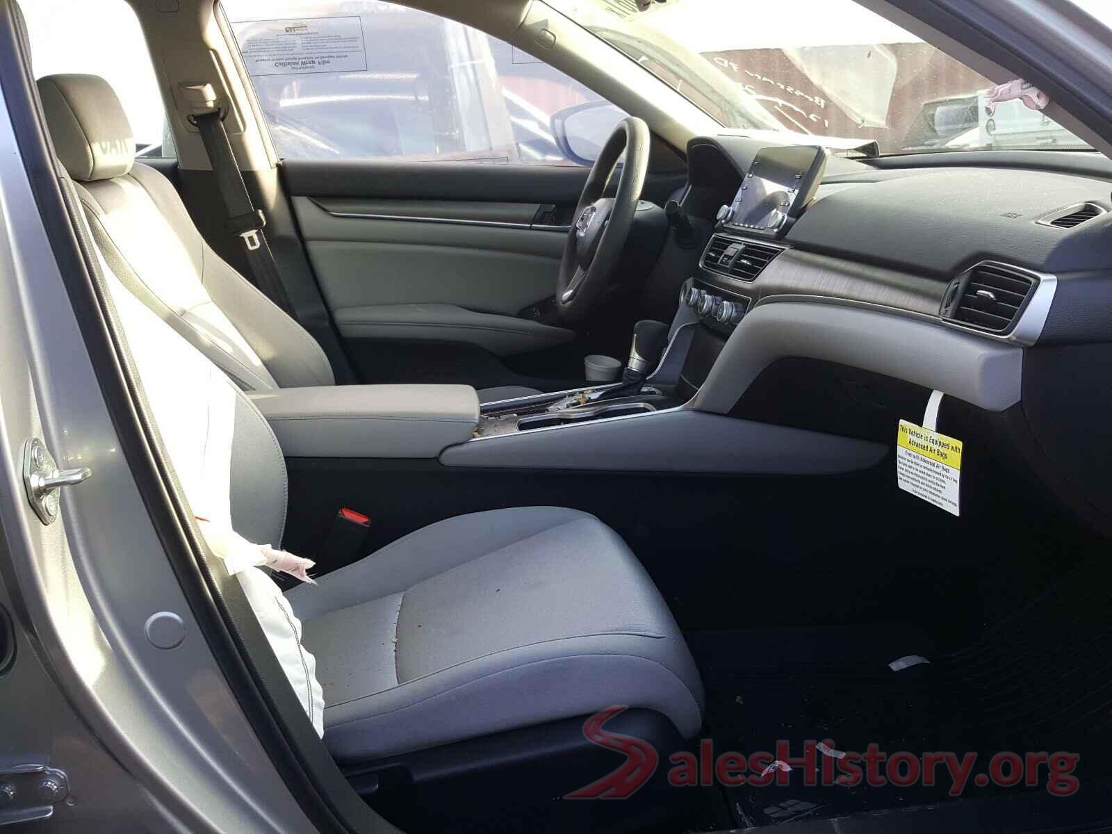 1HGCV1F15KA160006 2019 HONDA ACCORD