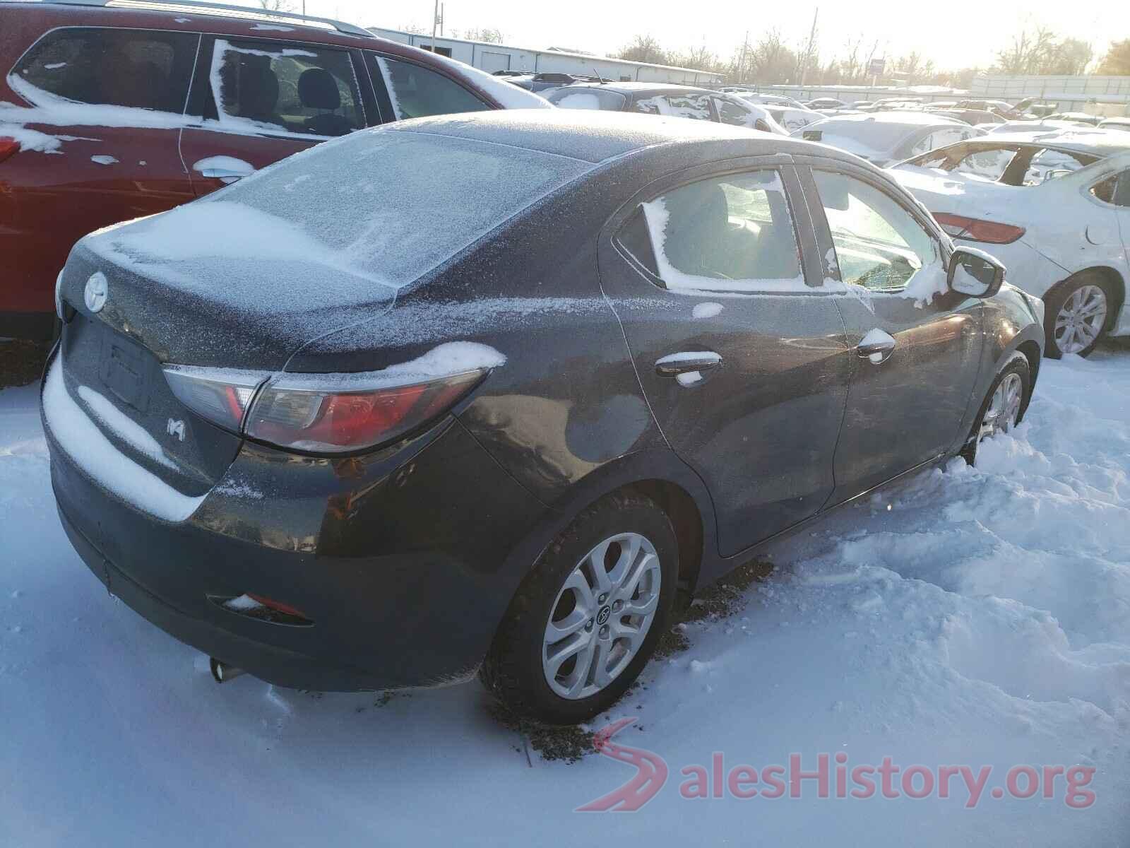 3MYDLBYV7HY160917 2017 TOYOTA YARIS