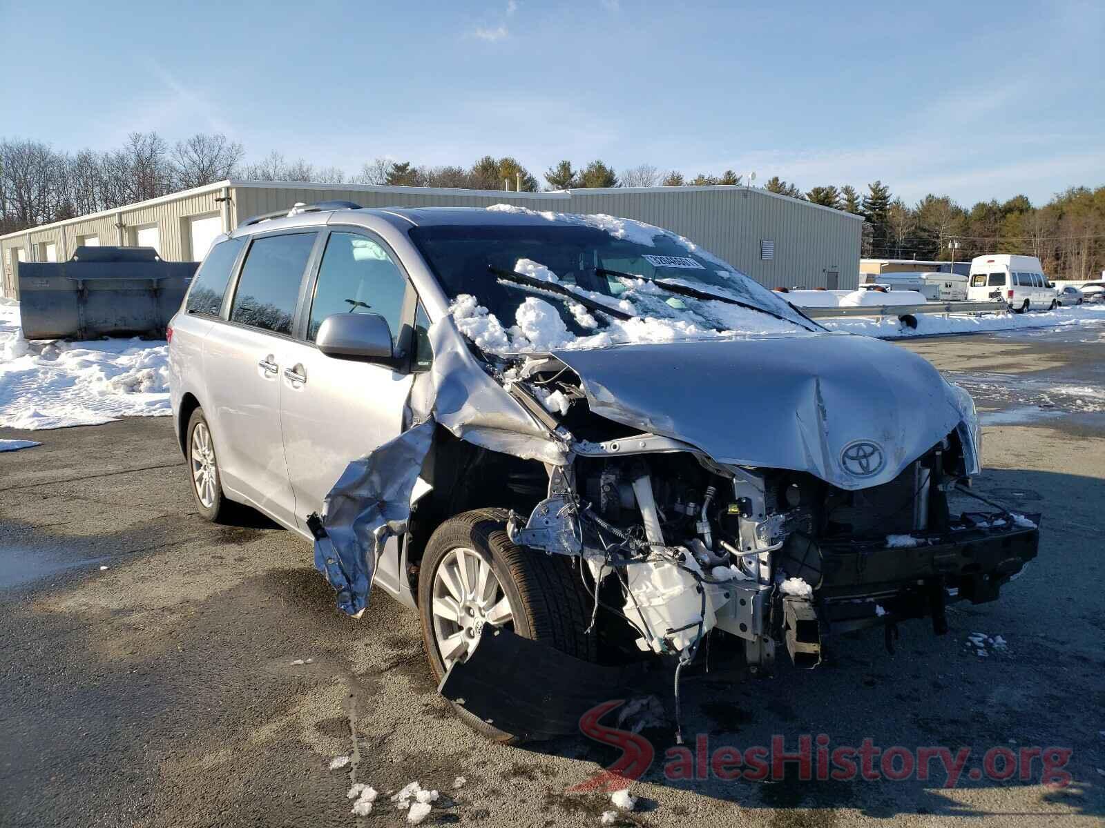 5TDDZ3DC8HS161069 2017 TOYOTA SIENNA