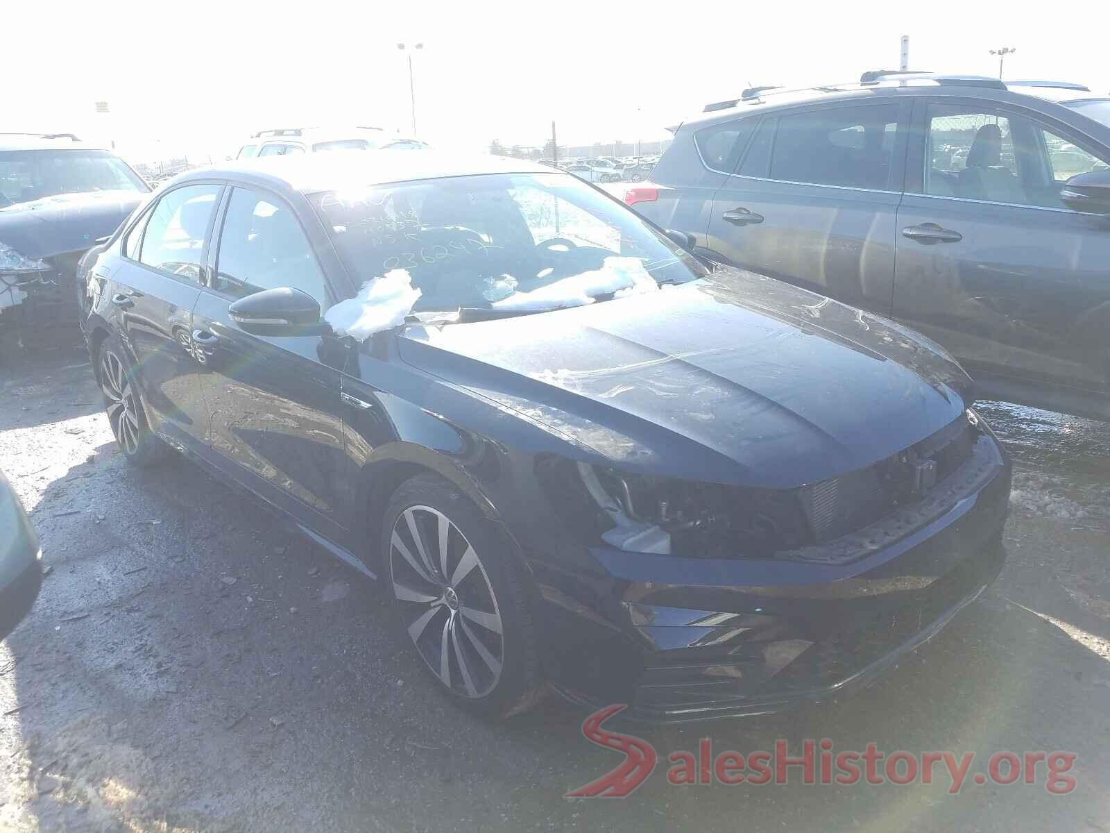 1VWJM7A34JC036247 2018 VOLKSWAGEN PASSAT