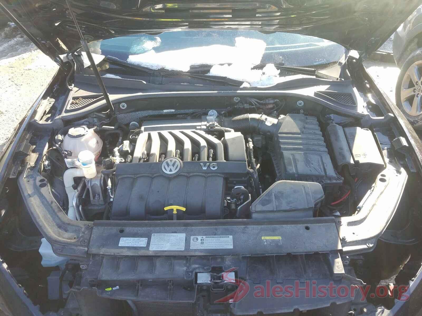 1VWJM7A34JC036247 2018 VOLKSWAGEN PASSAT