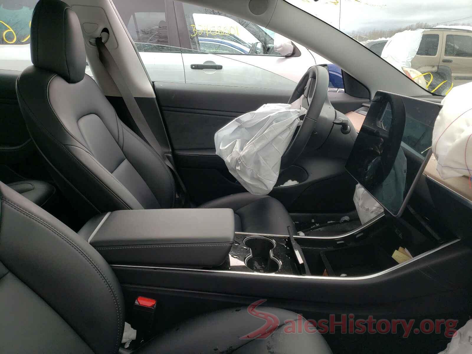 5YJ3E1EB5JF063824 2018 TESLA MODEL 3