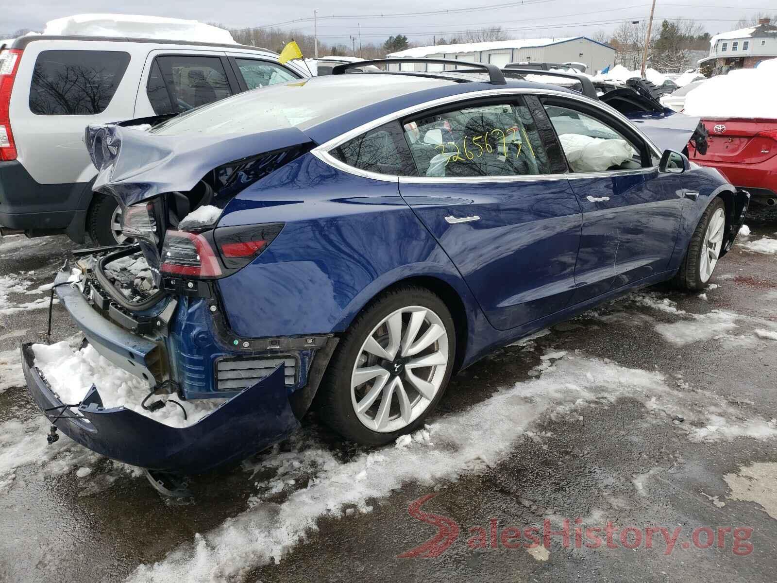 5YJ3E1EB5JF063824 2018 TESLA MODEL 3