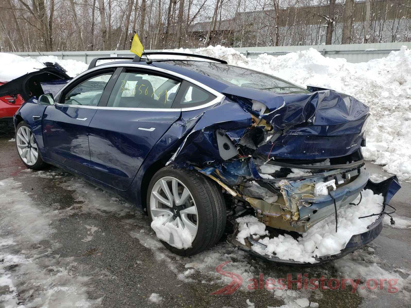 5YJ3E1EB5JF063824 2018 TESLA MODEL 3