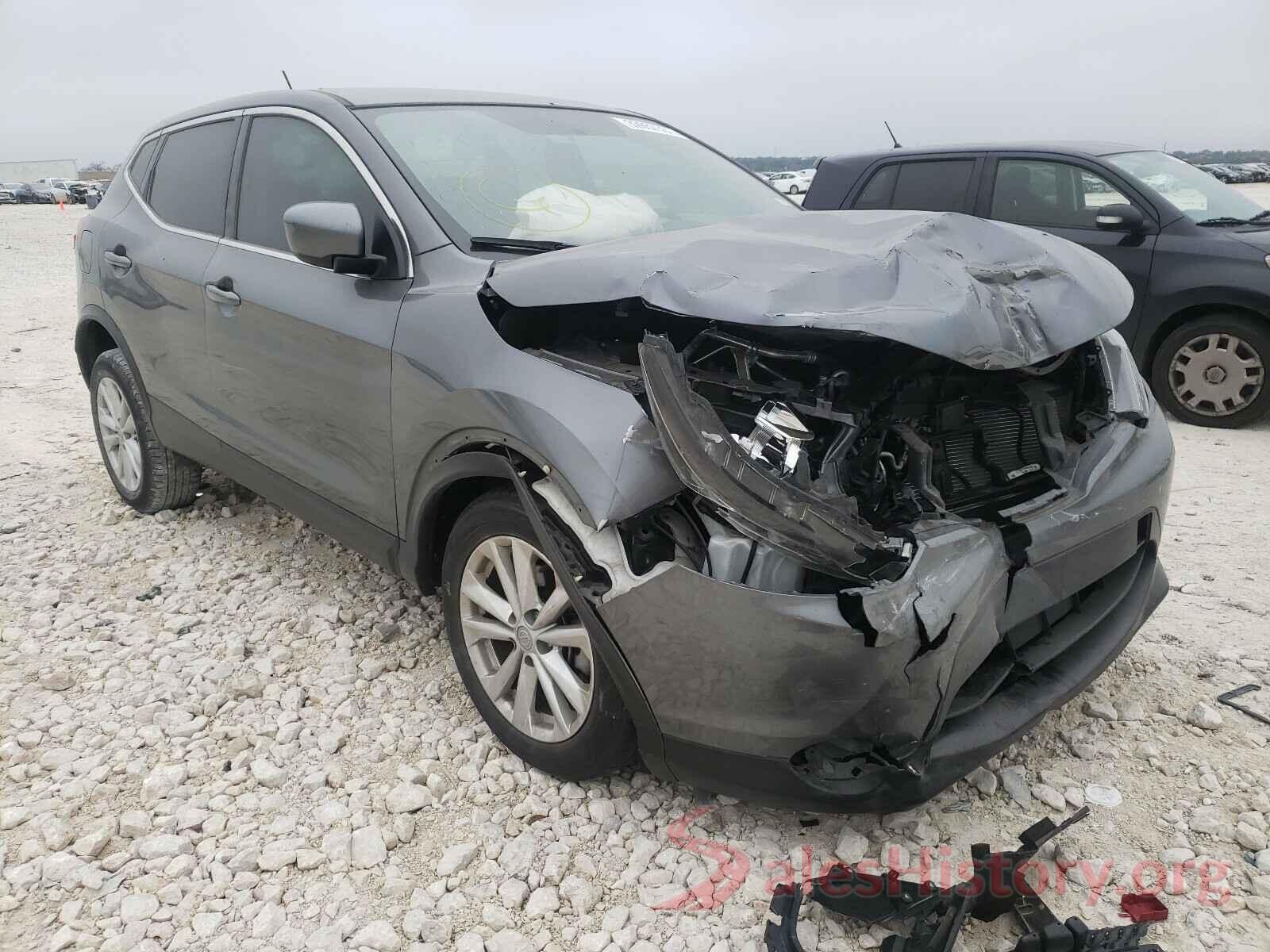 JN1BJ1CP1JW189599 2018 NISSAN ROGUE