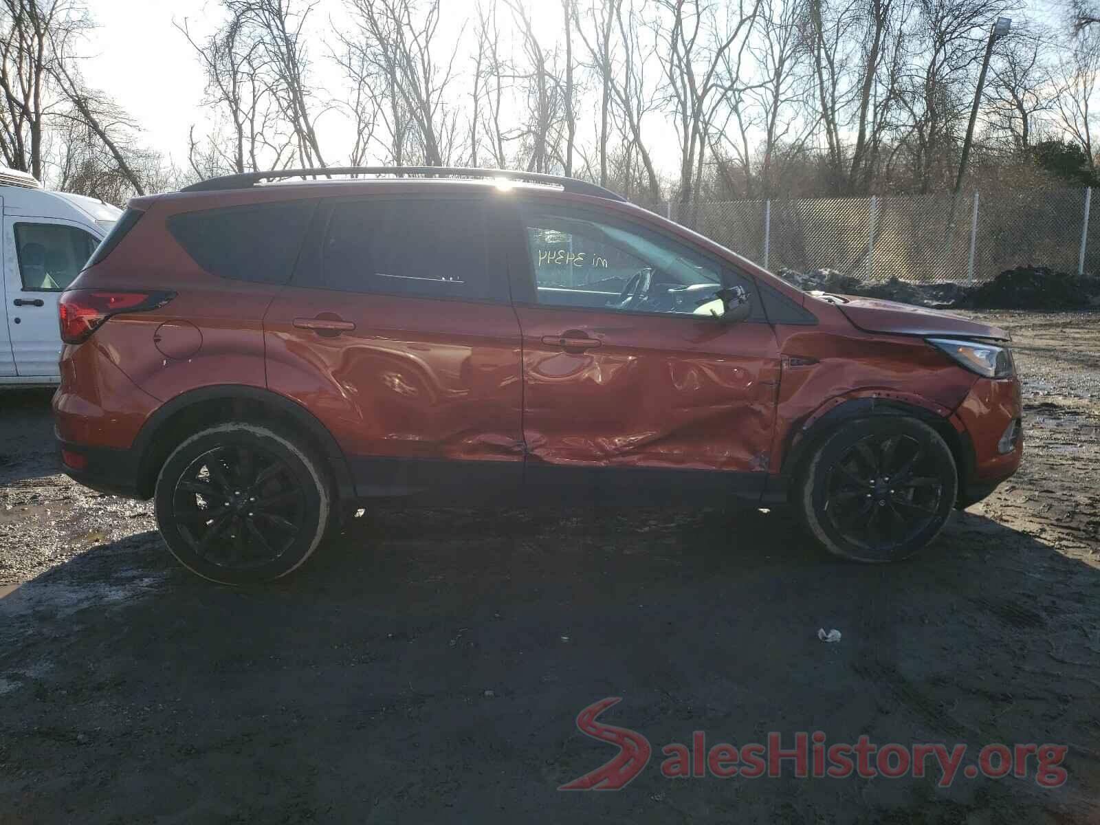 1FMCU9GD6KUA23160 2019 FORD ESCAPE