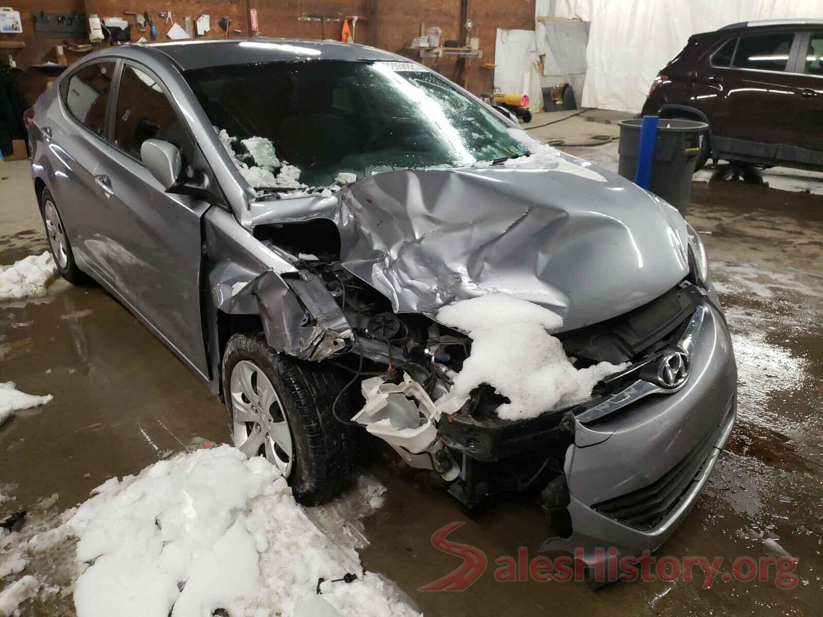 5NPDH4AE9GH702813 2016 HYUNDAI ELANTRA