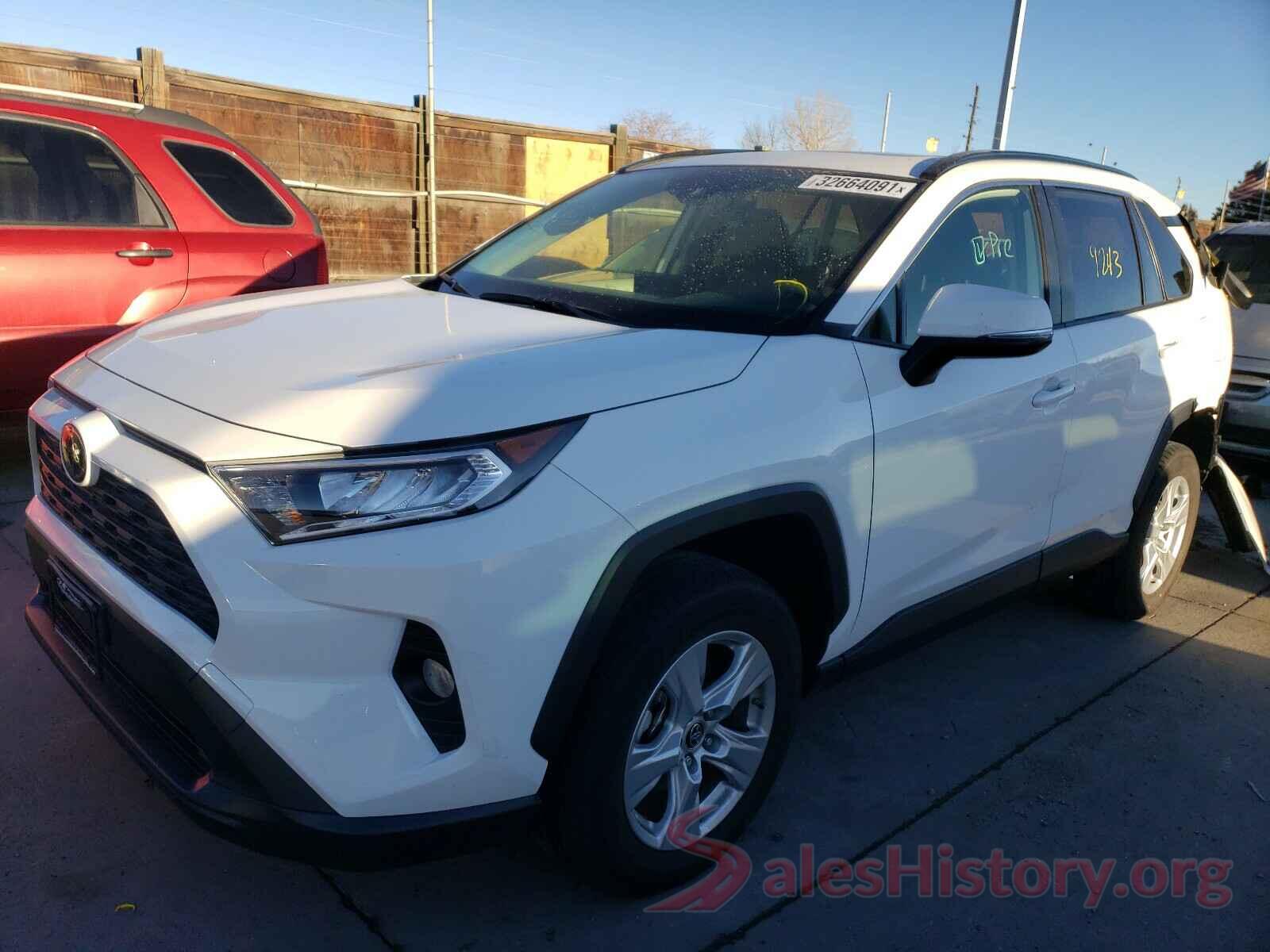 JTMP1RFV0KD038973 2019 TOYOTA RAV4