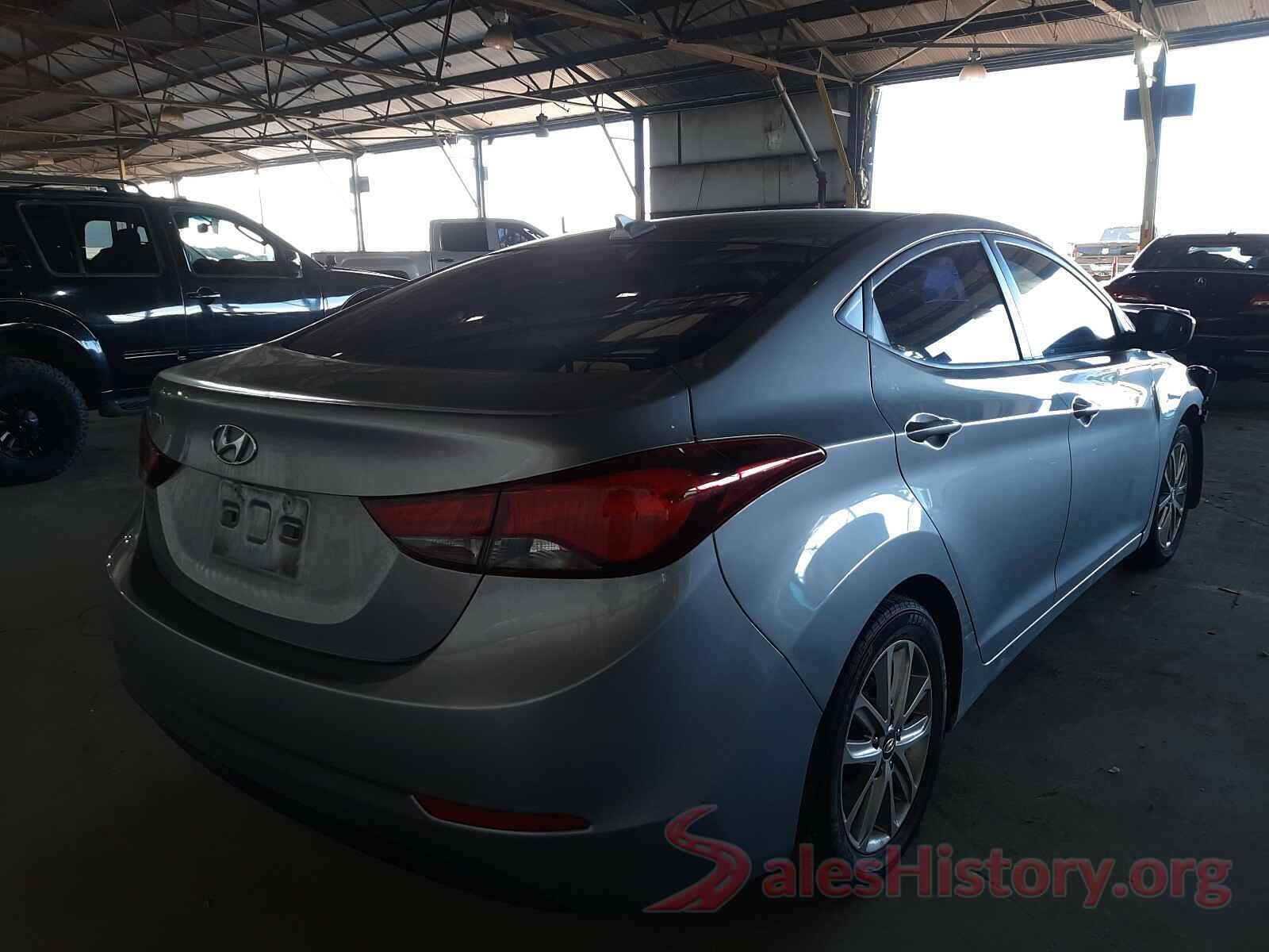 5NPDH4AE9GH783327 2016 HYUNDAI ELANTRA