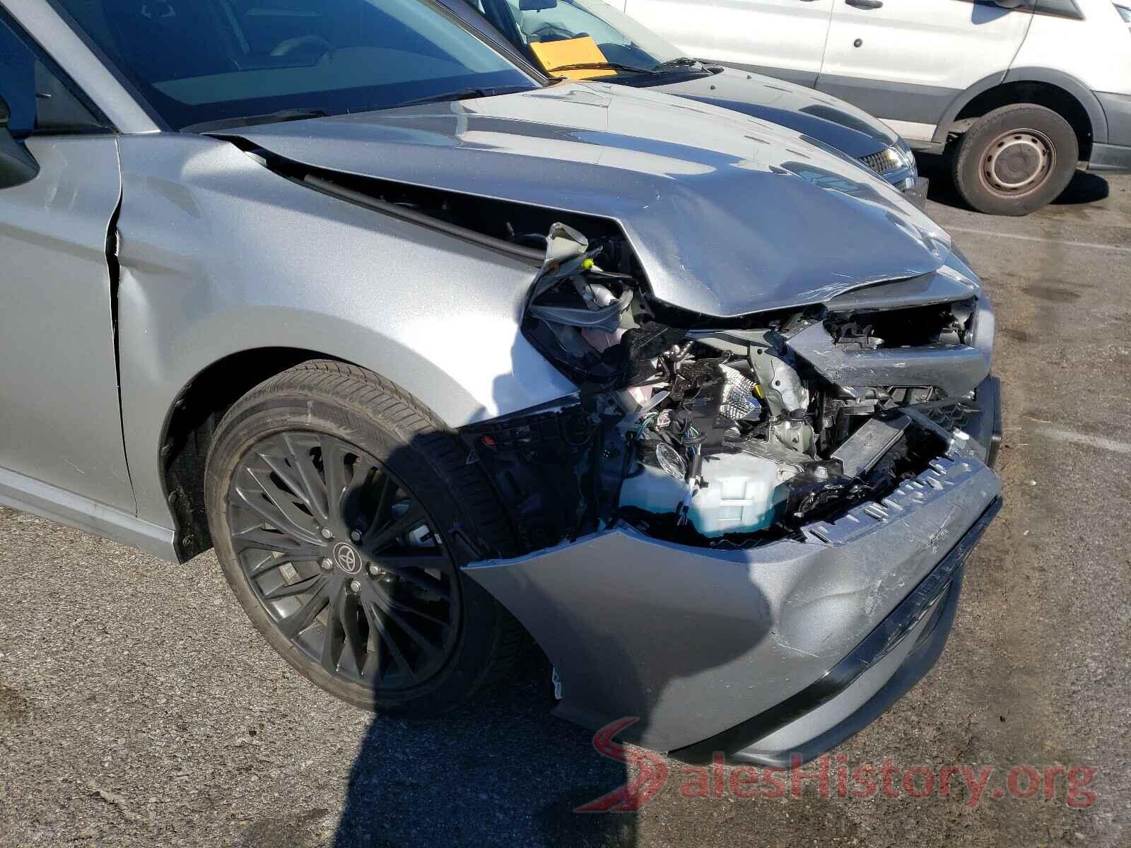 4T1T11AKXMU410556 2021 TOYOTA CAMRY