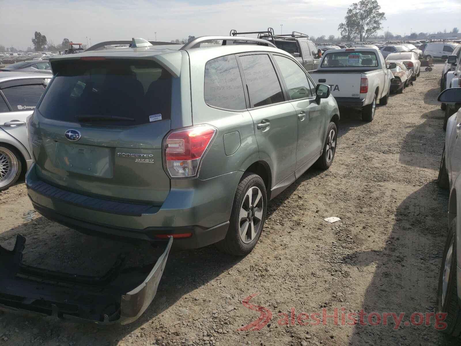 JF2SJAGC4HH475757 2017 SUBARU FORESTER