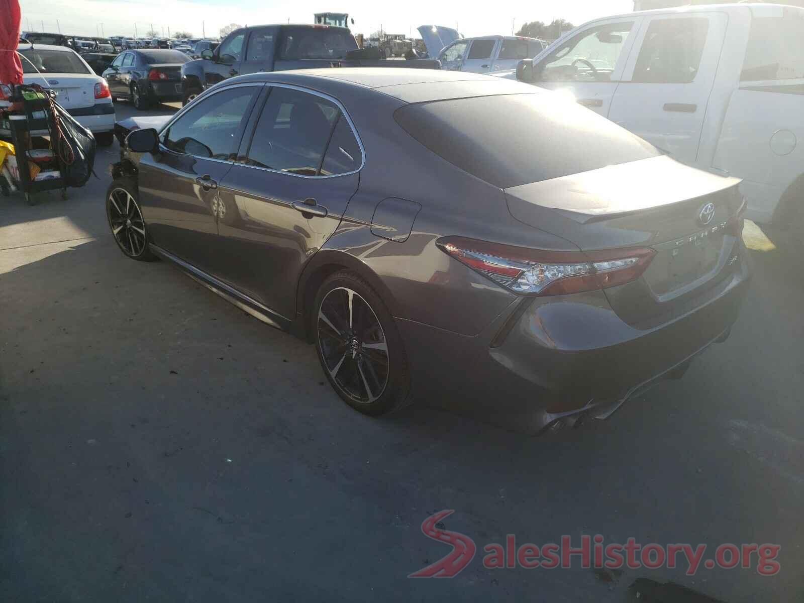 4T1B61HK7JU516543 2018 TOYOTA CAMRY