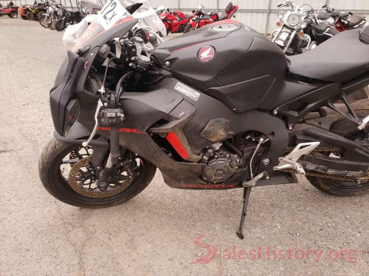 JH2SC7701HK000711 2017 HONDA CBR CYCLE