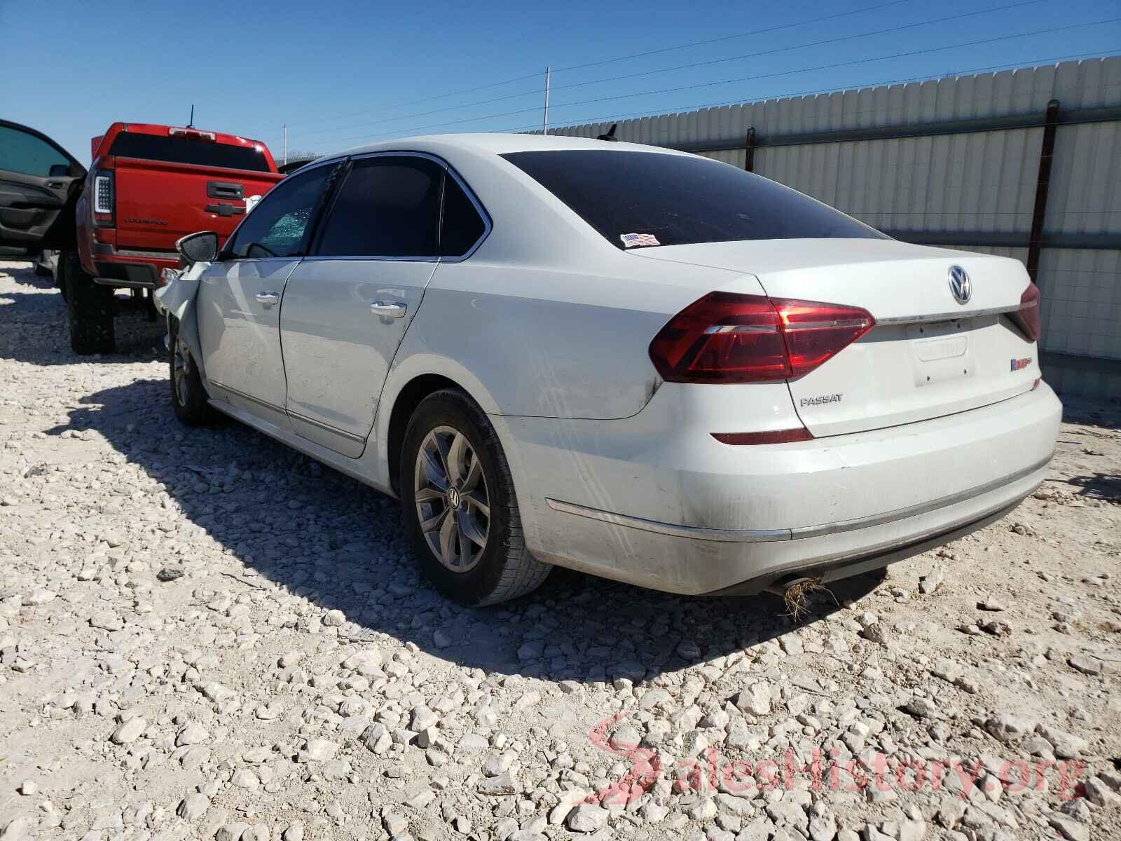 1VWAT7A3XHC071629 2017 VOLKSWAGEN PASSAT