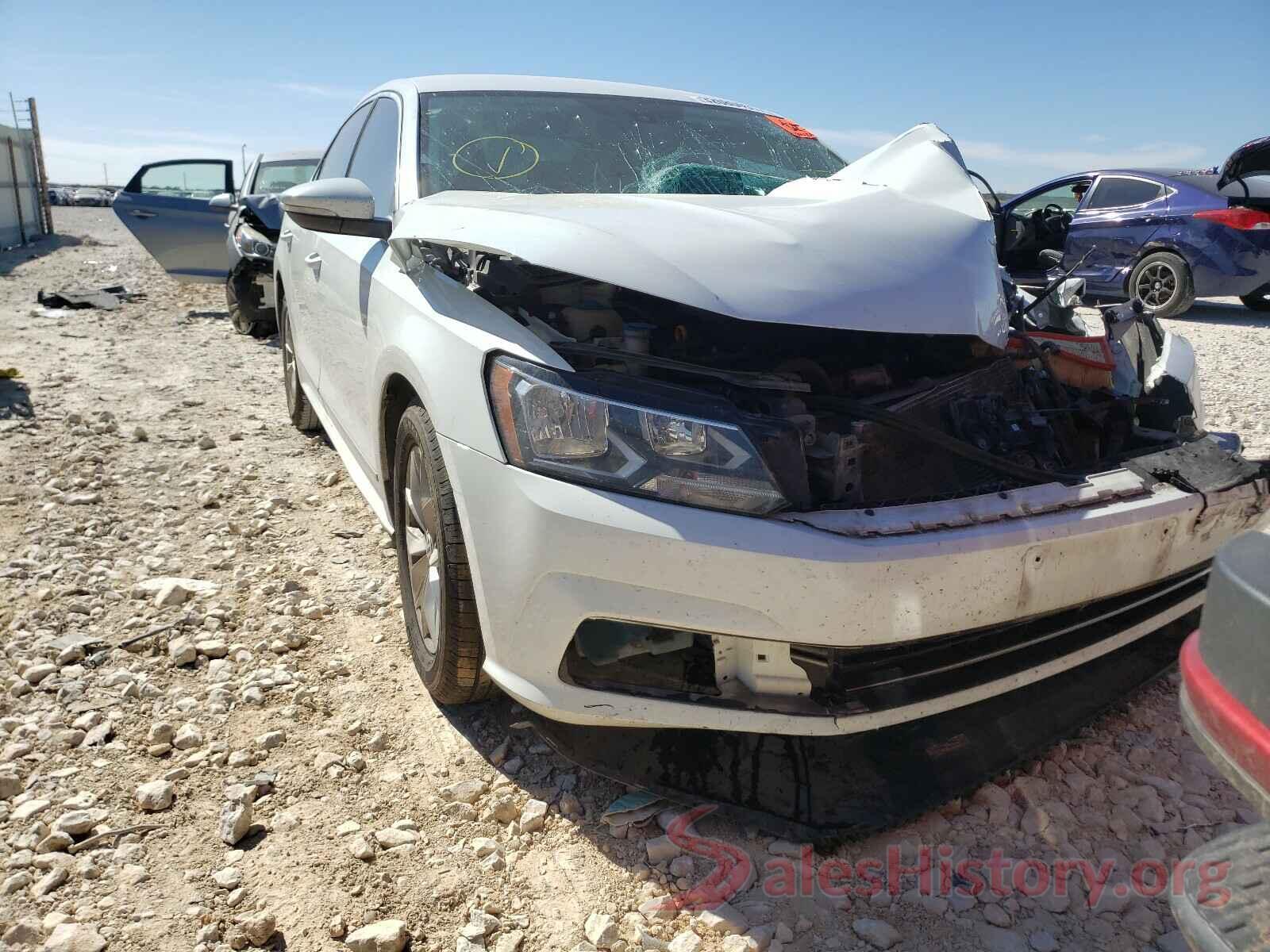 1VWAT7A3XHC071629 2017 VOLKSWAGEN PASSAT