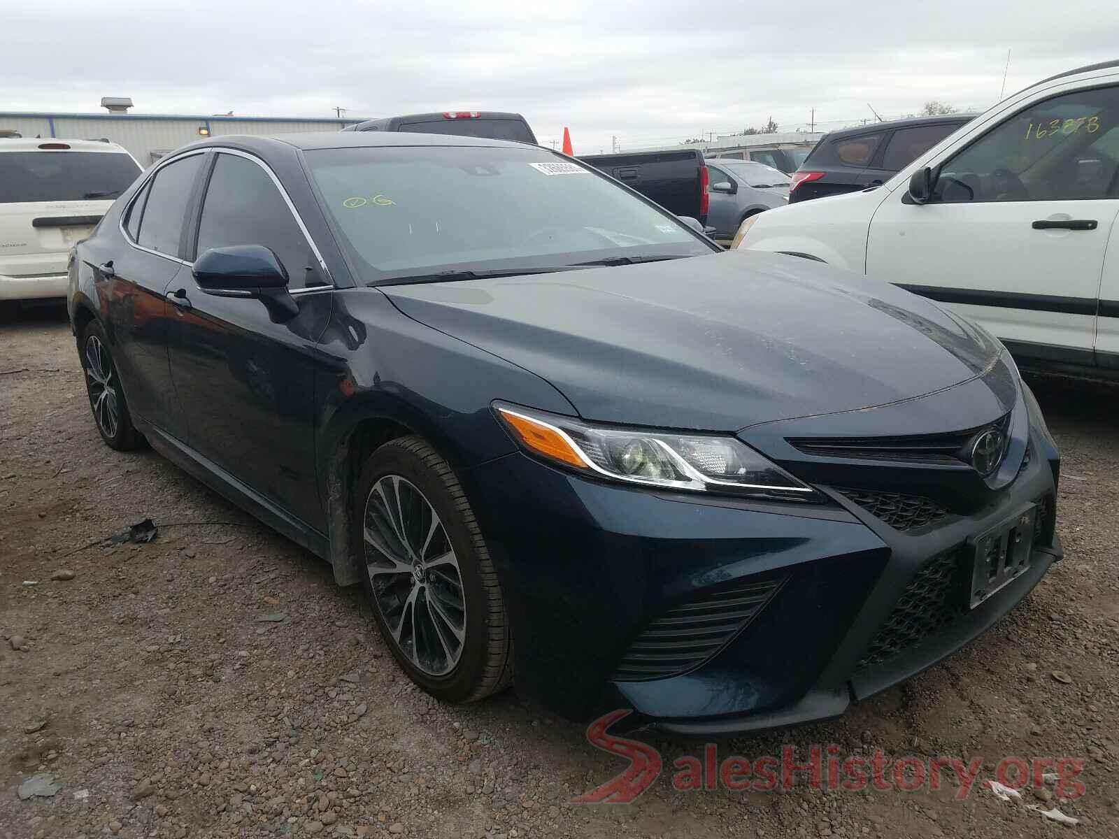 4T1B11HK5JU644486 2018 TOYOTA CAMRY