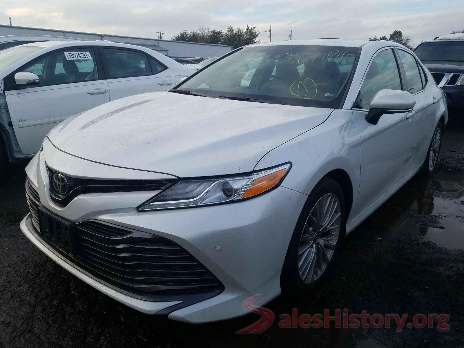 4T1B11HK6JU038971 2018 TOYOTA CAMRY