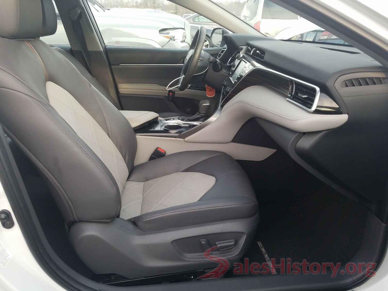 4T1B11HK6JU038971 2018 TOYOTA CAMRY