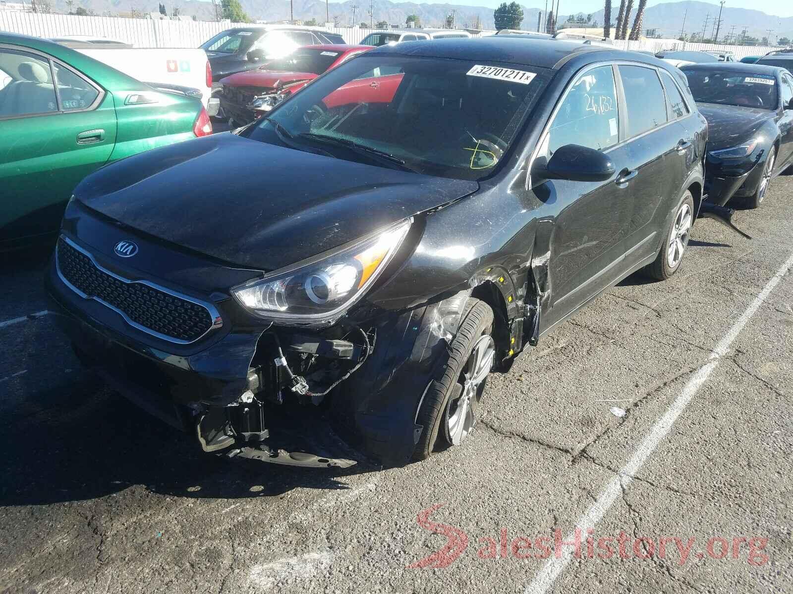 KNDCB3LC3K5275043 2019 KIA NIRO