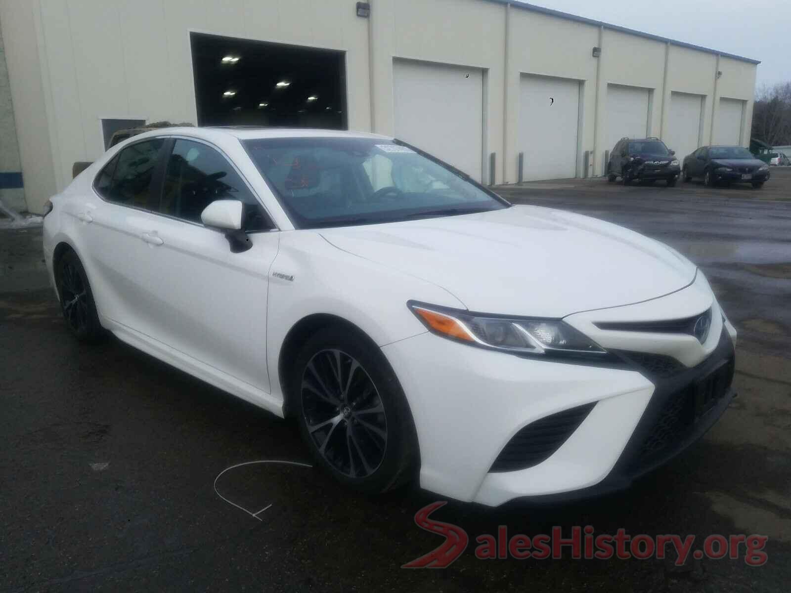 4T1B21HKXJU500025 2018 TOYOTA CAMRY