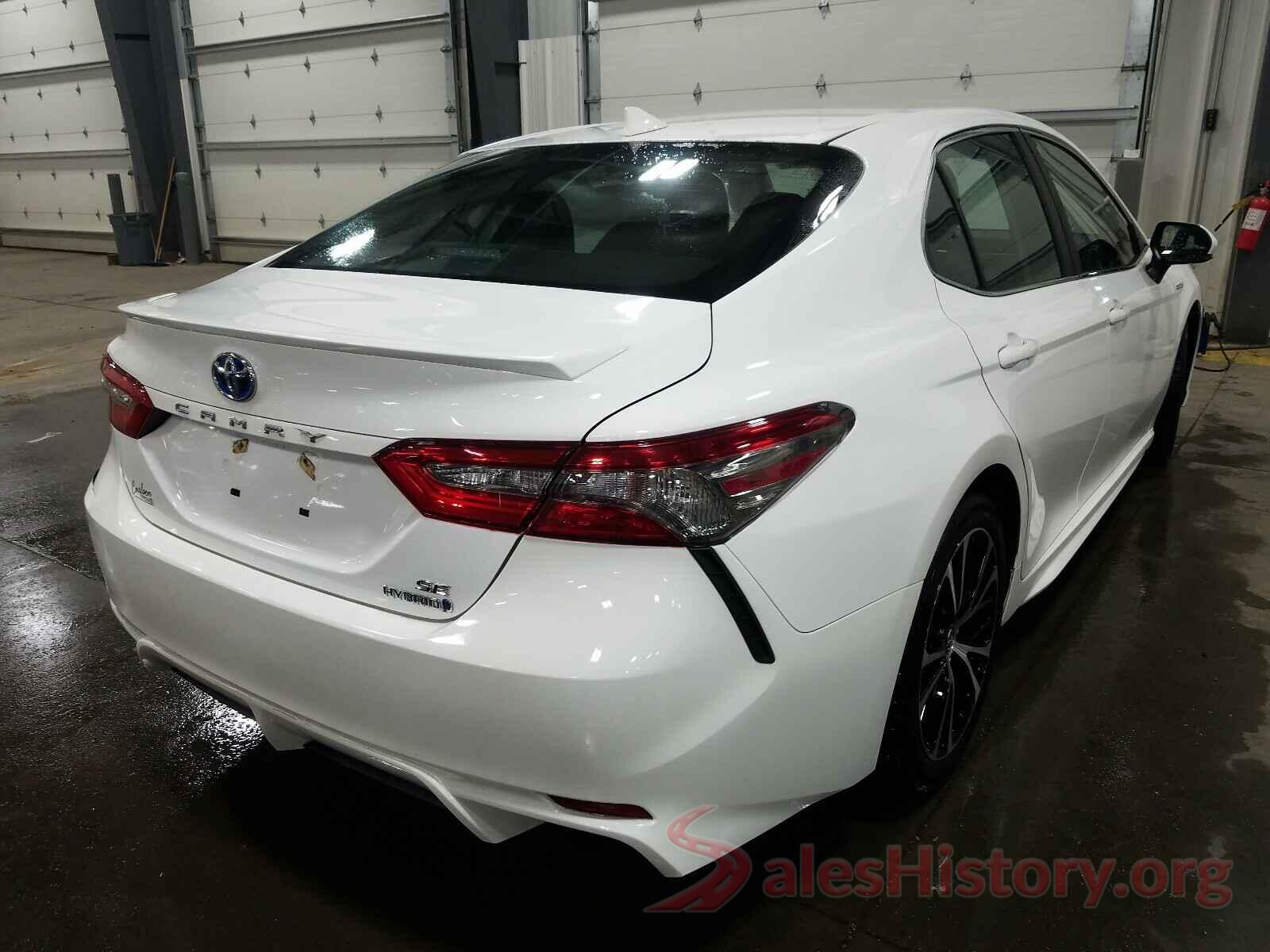 4T1B21HKXJU500025 2018 TOYOTA CAMRY