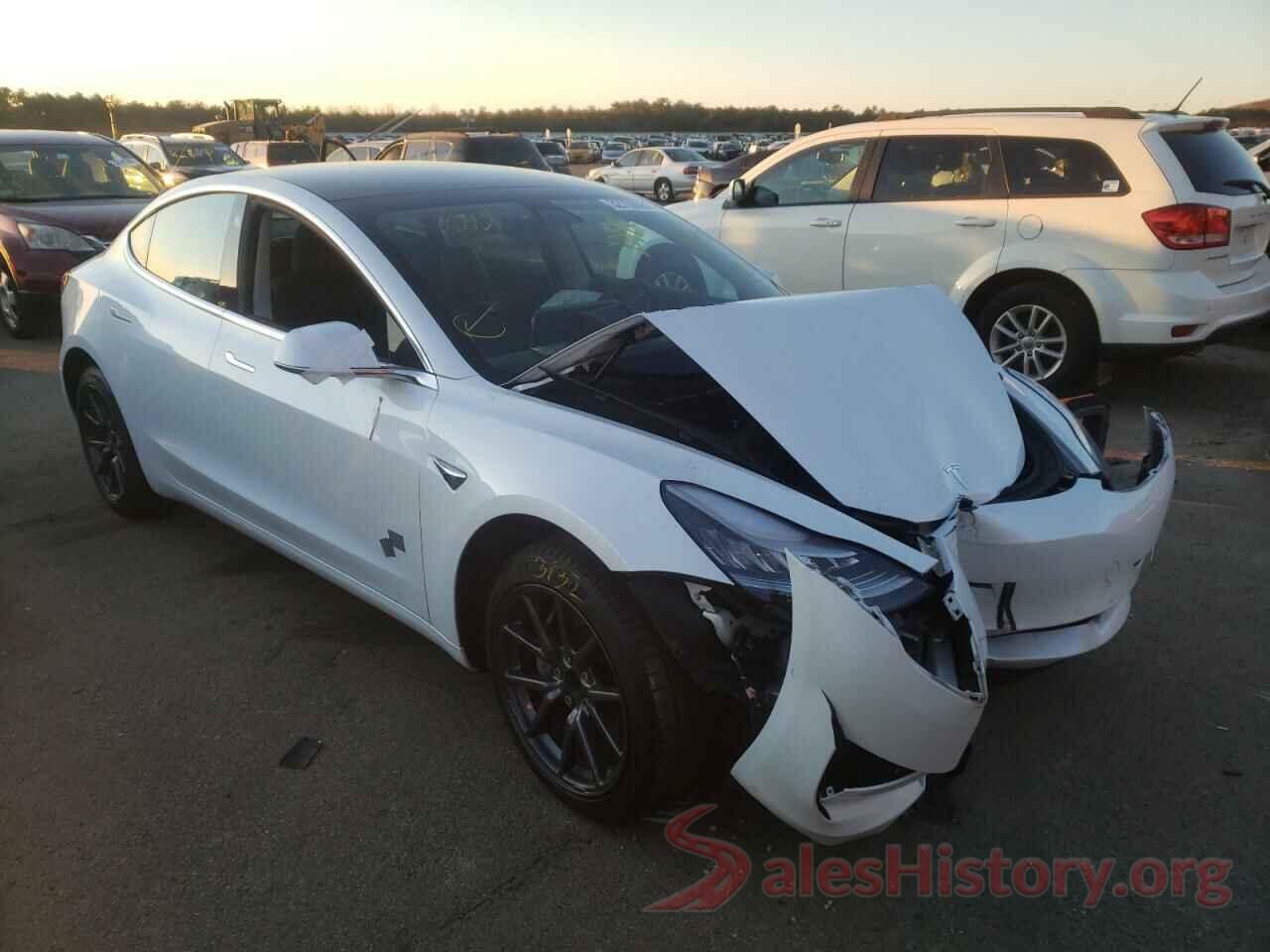 5YJ3E1EA4KF424758 2019 TESLA MODEL 3