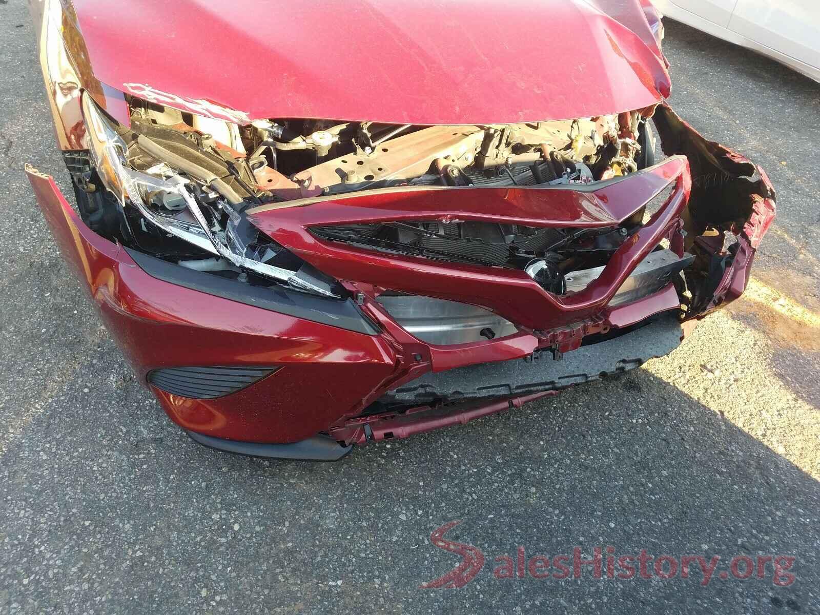 4T1B11HK8JU614446 2018 TOYOTA CAMRY