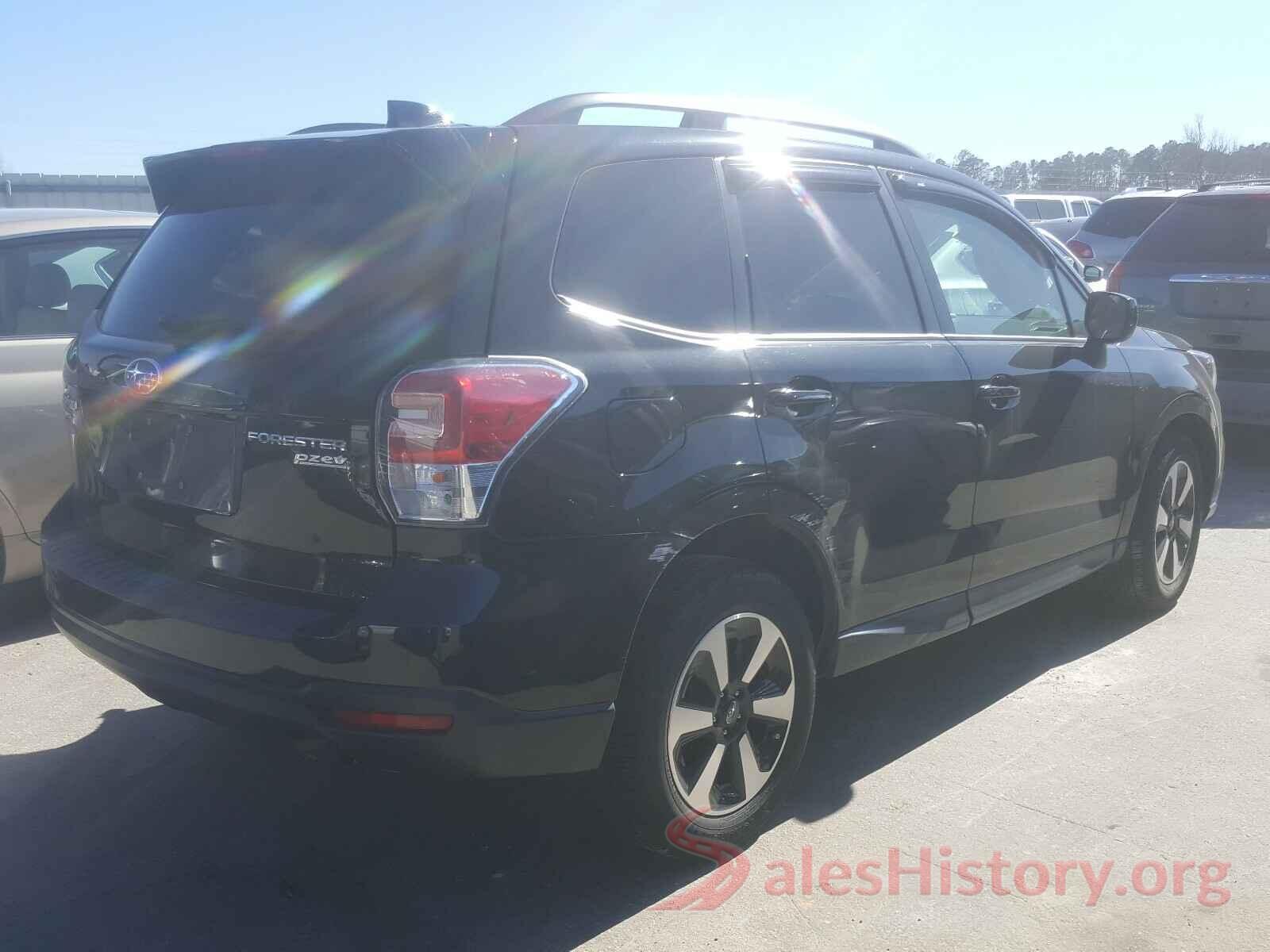 JF2SJADC3HH432287 2017 SUBARU FORESTER