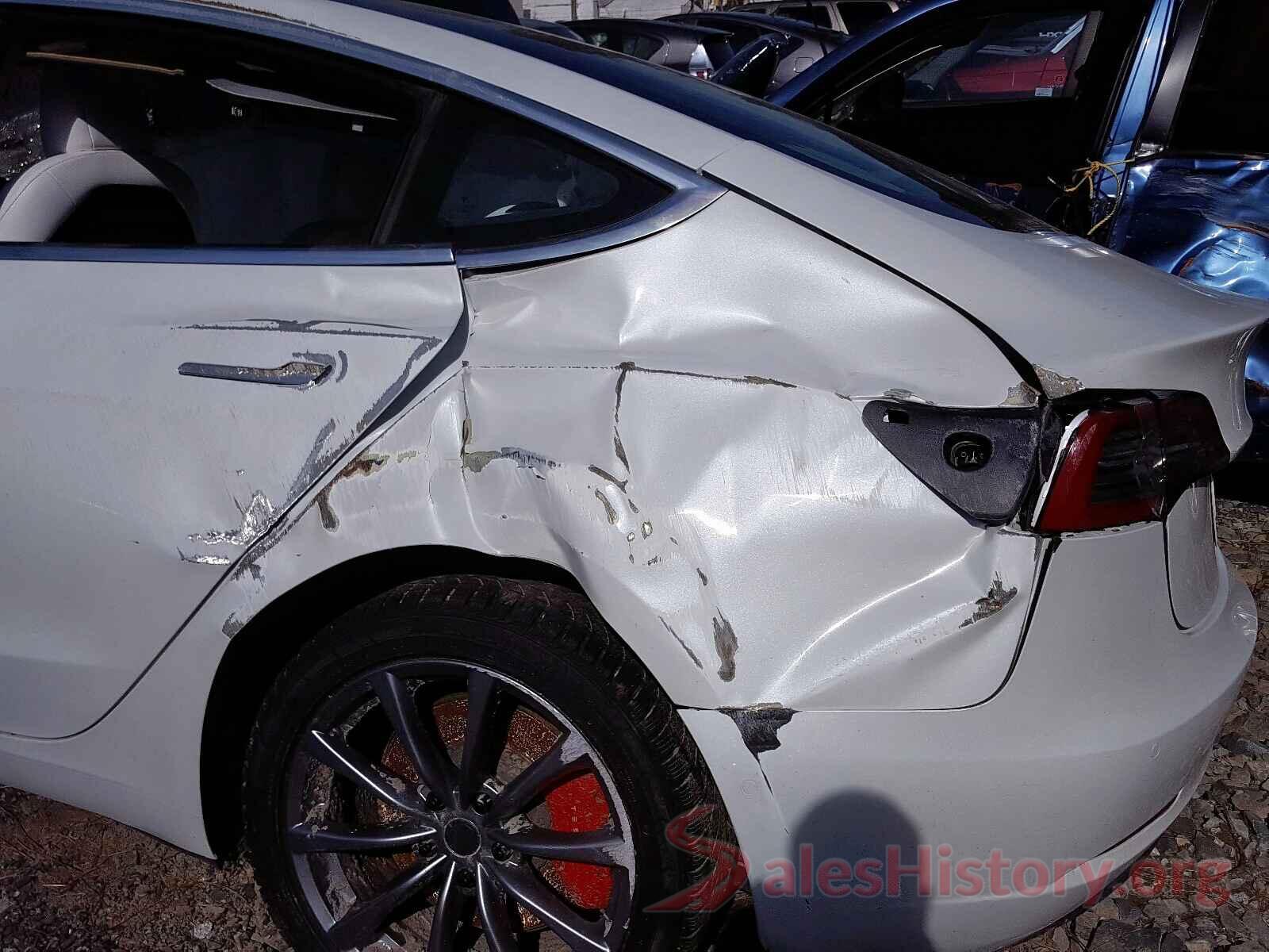 5YJ3E1EB8JF108173 2018 TESLA MODEL 3