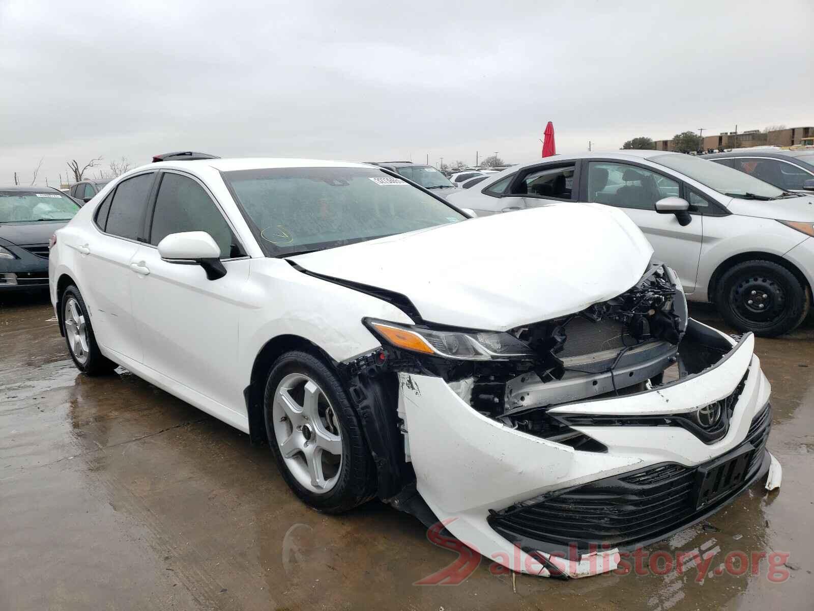 4T1B11HK6JU626644 2018 TOYOTA CAMRY